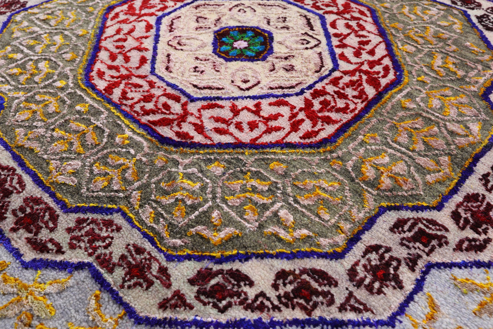Geometric Persian Mamluk Hand Knotted Wool & Silk Rug - 8' 1" X 9' 11" - Golden Nile