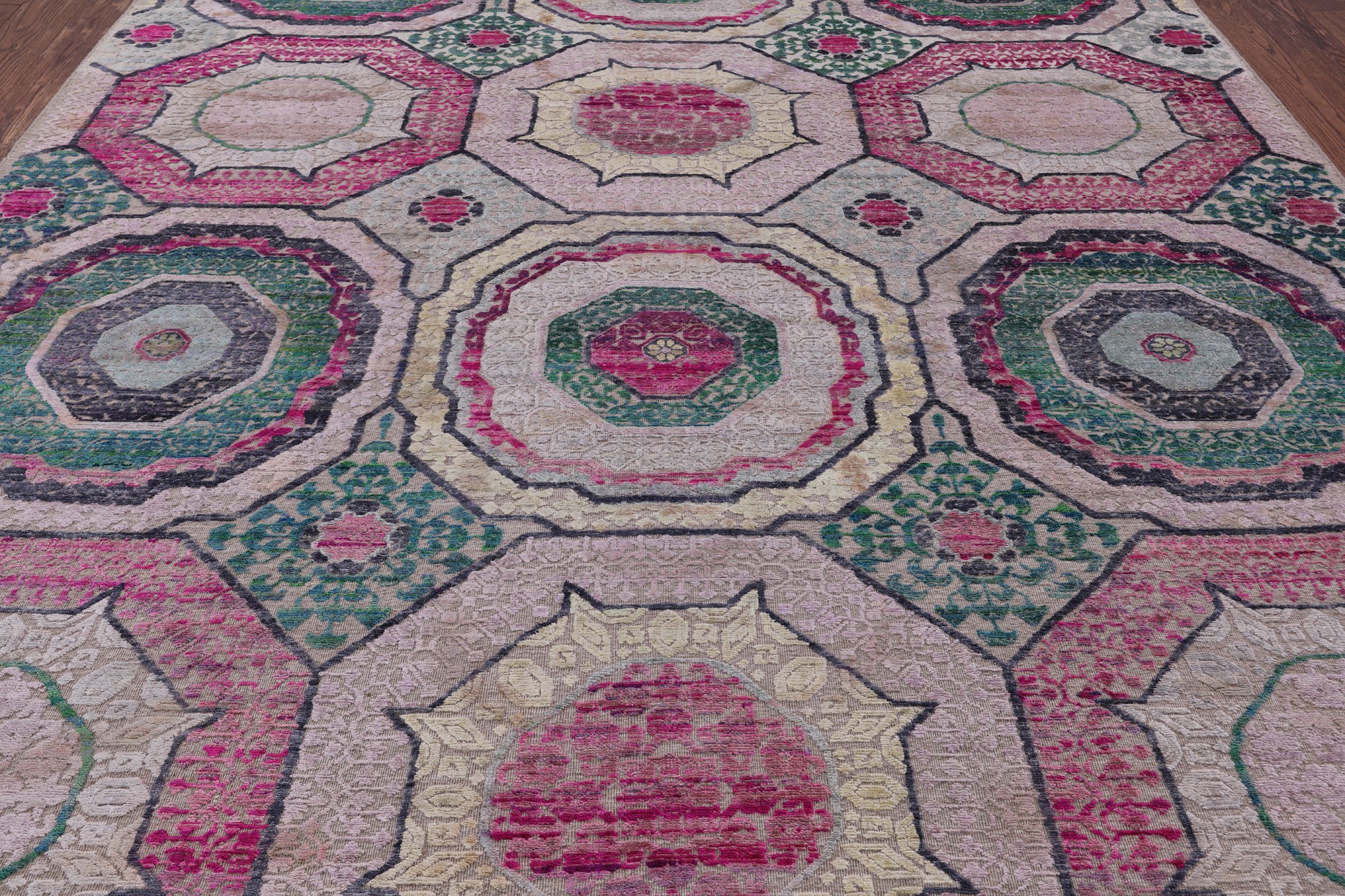 Geometric Persian Mamluk Handmade Wool & Silk Rug - 8' 1" X 10' 1" - Golden Nile