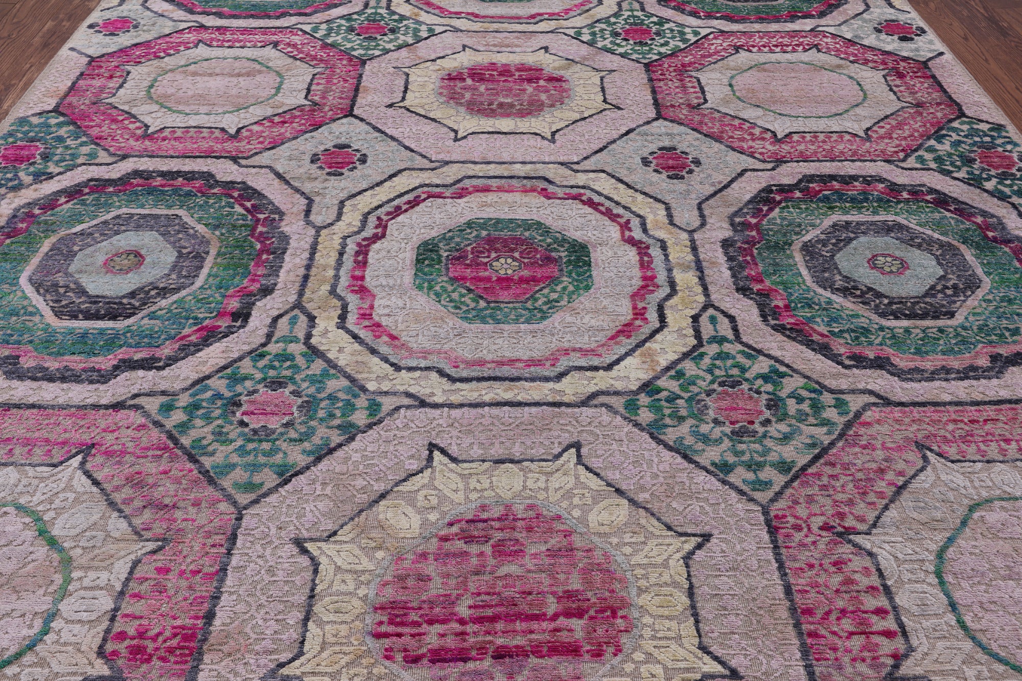 Geometric Persian Mamluk Handmade Wool & Silk Rug - 8' 1" X 10' 1" - Golden Nile