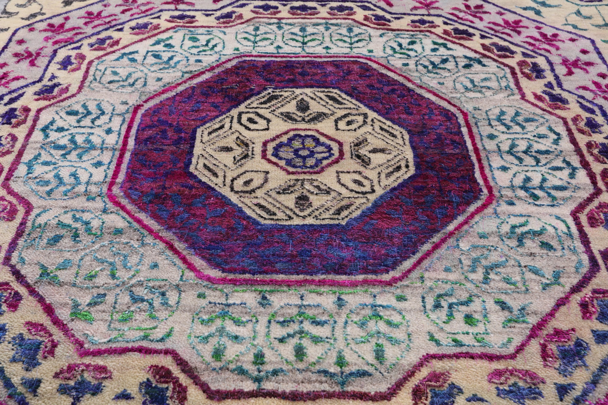 Geometric Persian Mamluk Hand Knotted Wool & Silk Rug - 9' 0" X 11' 9" - Golden Nile