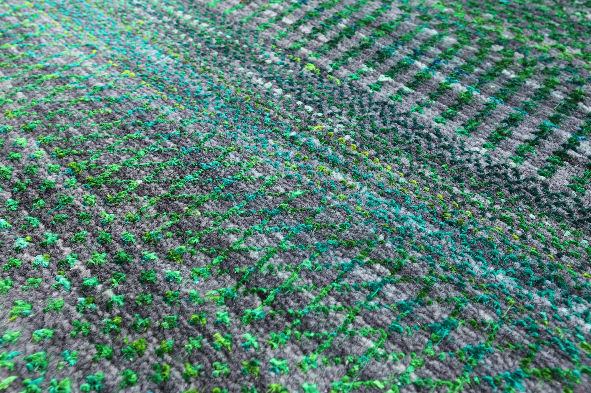Green Savannah Grass Handmade Wool & Silk Rug - 5' 10" X 12' 0" - Golden Nile
