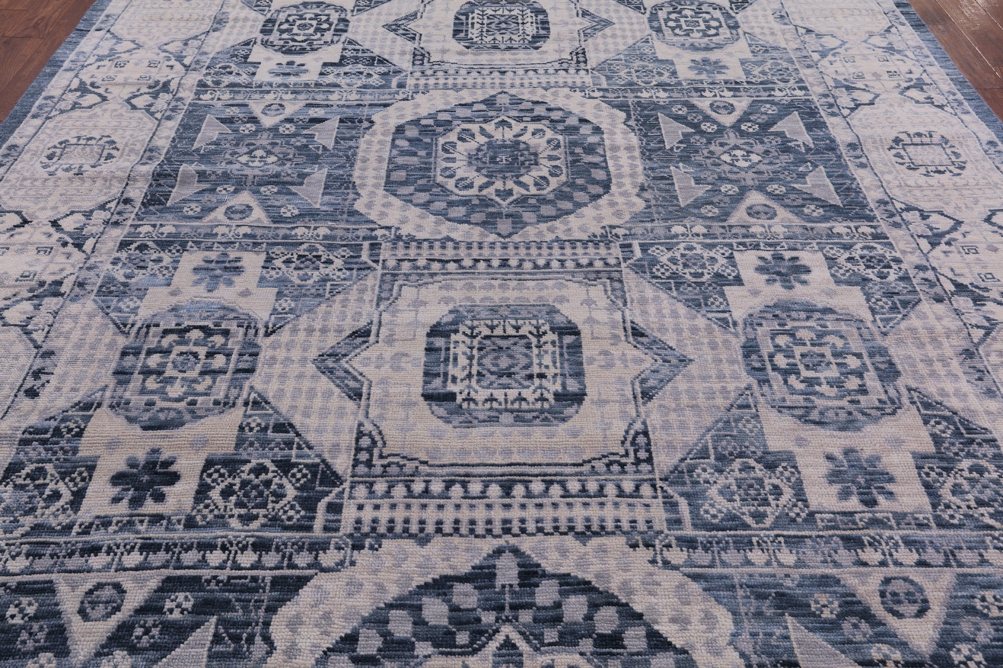 Geometric Persian Mamluk Hand Knotted Wool Rug - 9' 0" X 12' 2" - Golden Nile