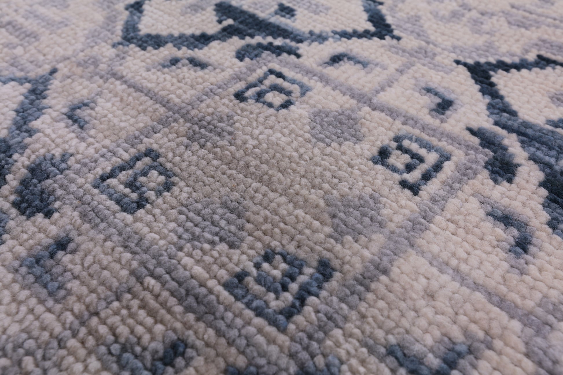Geometric Persian Mamluk Hand Knotted Wool Rug - 9' 0" X 12' 2" - Golden Nile