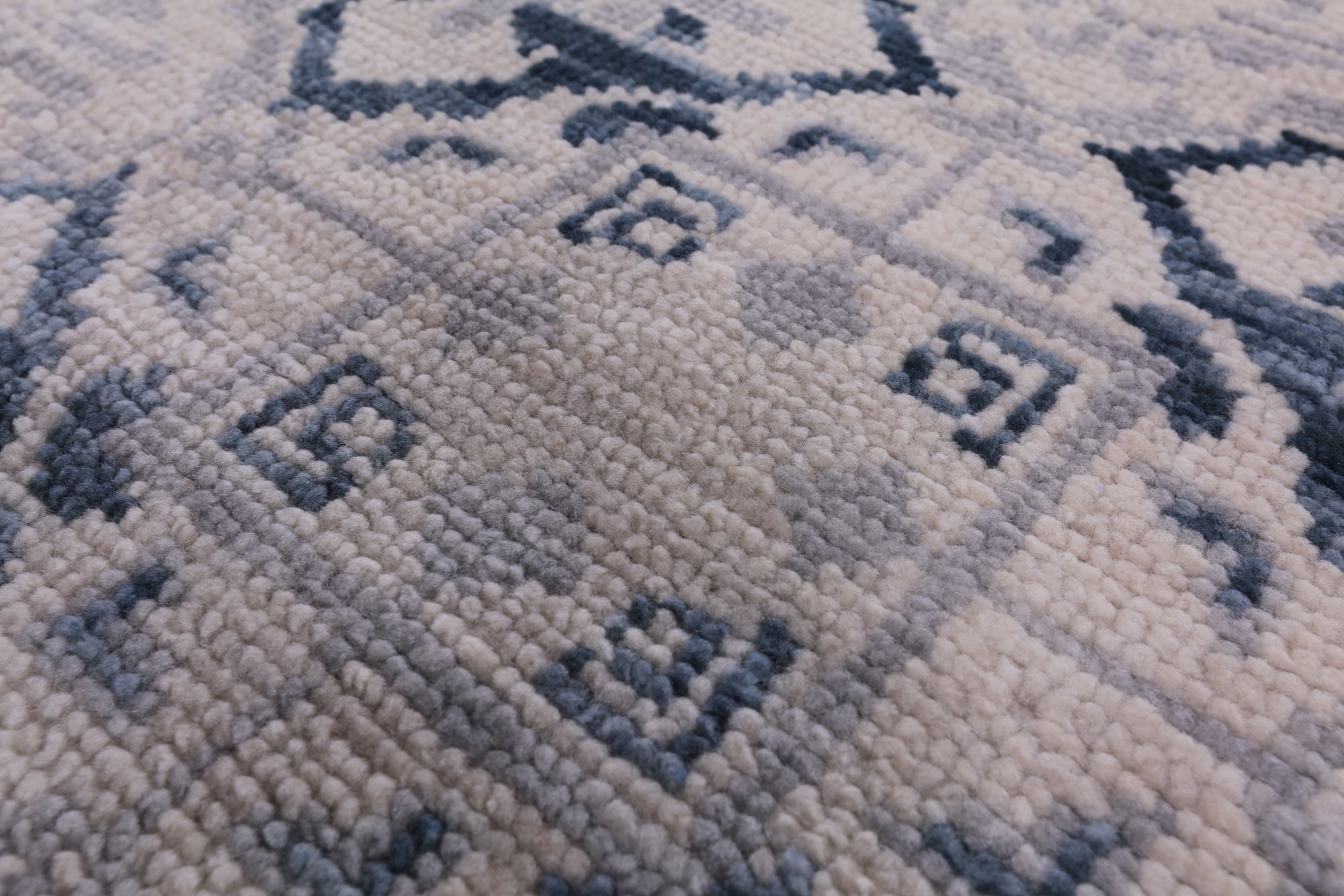 Geometric Persian Mamluk Hand Knotted Wool Rug - 9' 0" X 12' 2" - Golden Nile