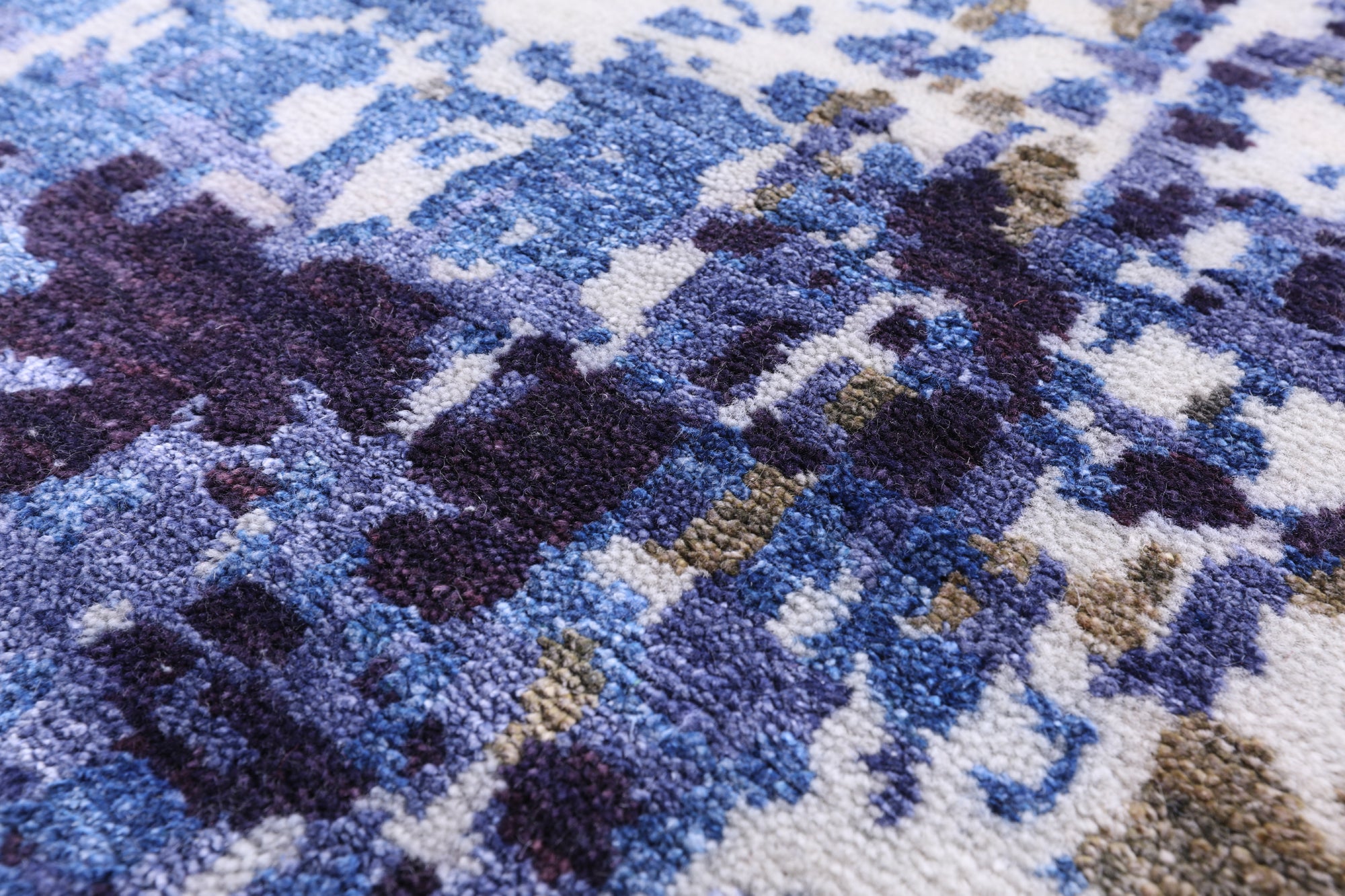 Modern Hand Knotted Wool & Silk Rug - 8' 0" X 10' 0" - Golden Nile