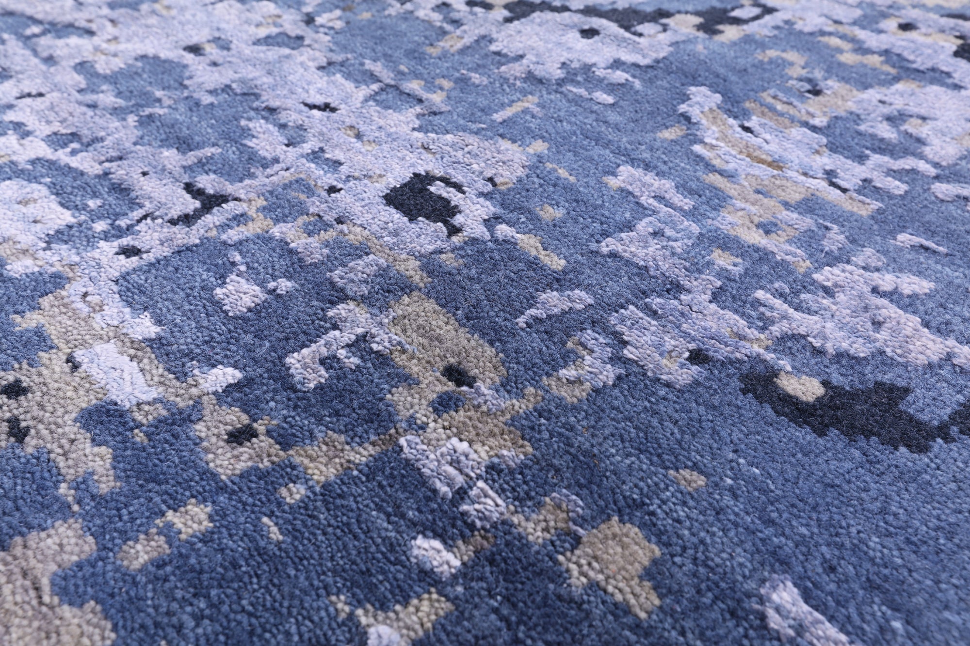Abstract Modern Hand Knotted Wool & Silk Rug - 8' 10" X 12' 1" - Golden Nile