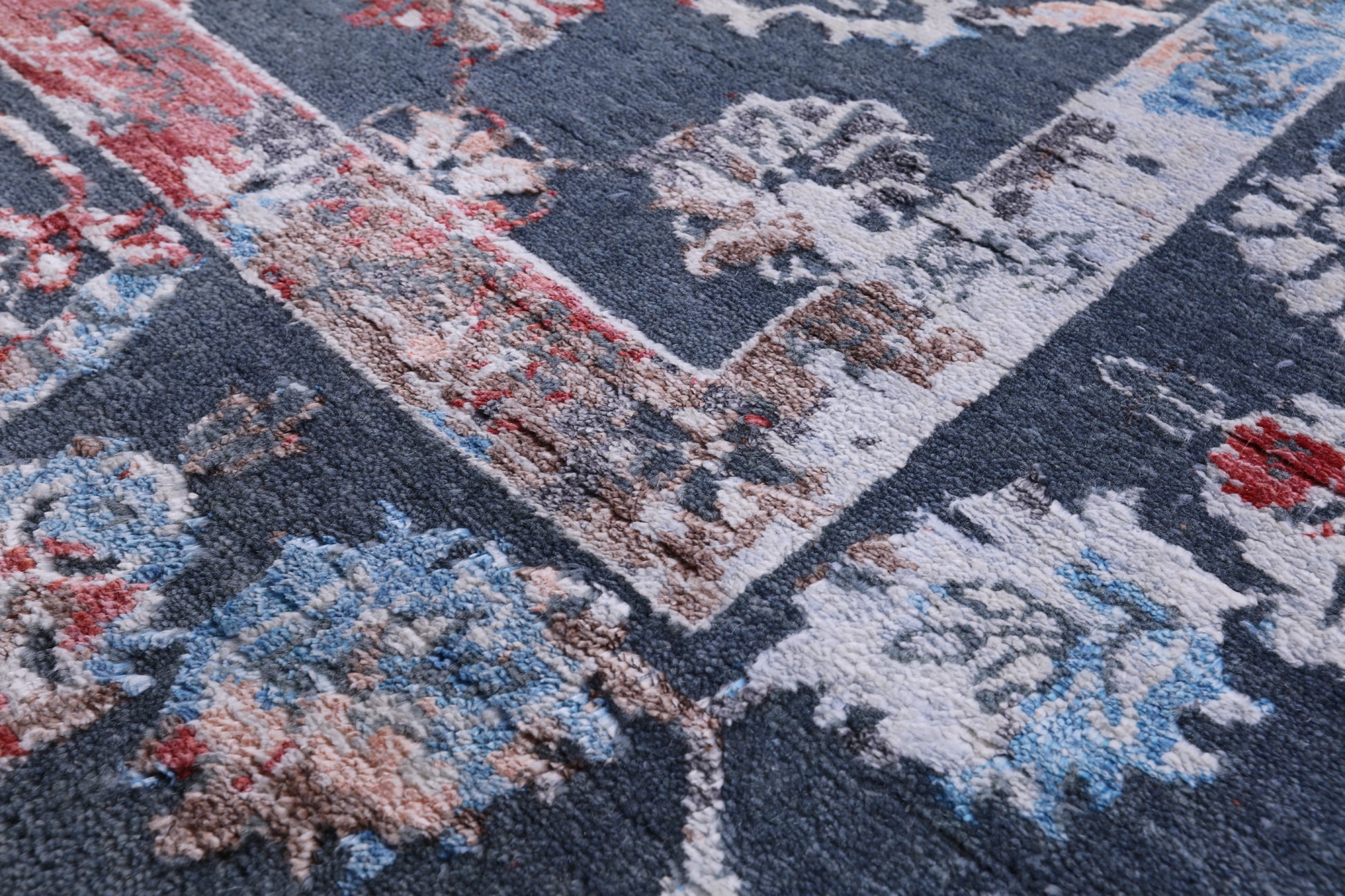 Grey Persian Handmade Wool & Silk Rug - 8' 1" X 10' 1" - Golden Nile