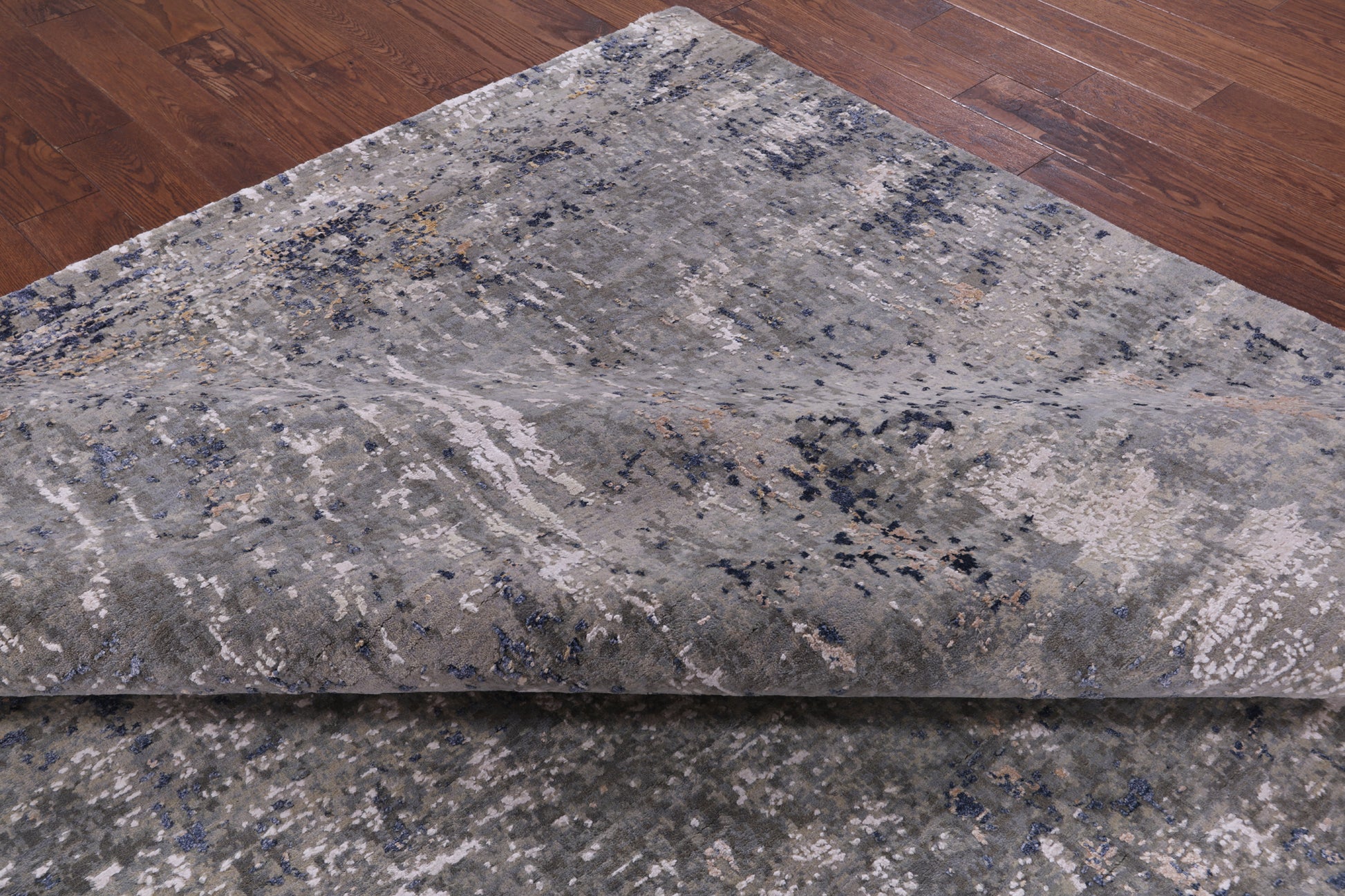 Modern Hand Knotted Wool & Silk Rug - 8' 10" X 12' 0" - Golden Nile