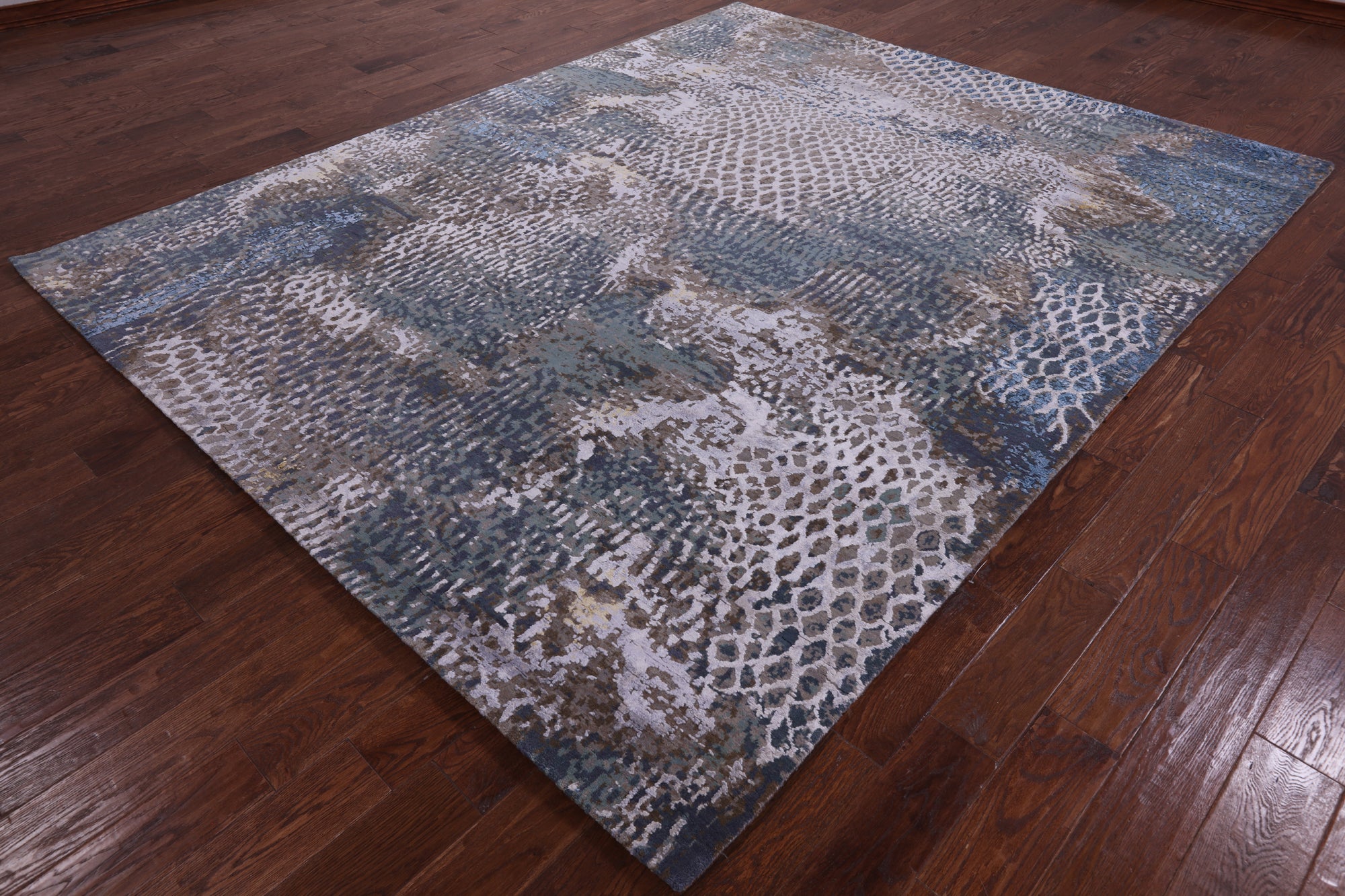Animal Print Design Abstract Contemporary Hand Knotted Wool & Silk Rug - 8' 1" X 10' 1" - Golden Nile