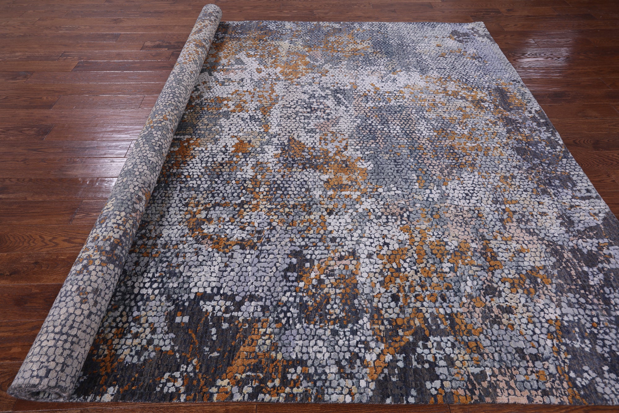 Modern Hand Knotted Wool & Silk Rug - 8' 0" X 10' 0" - Golden Nile