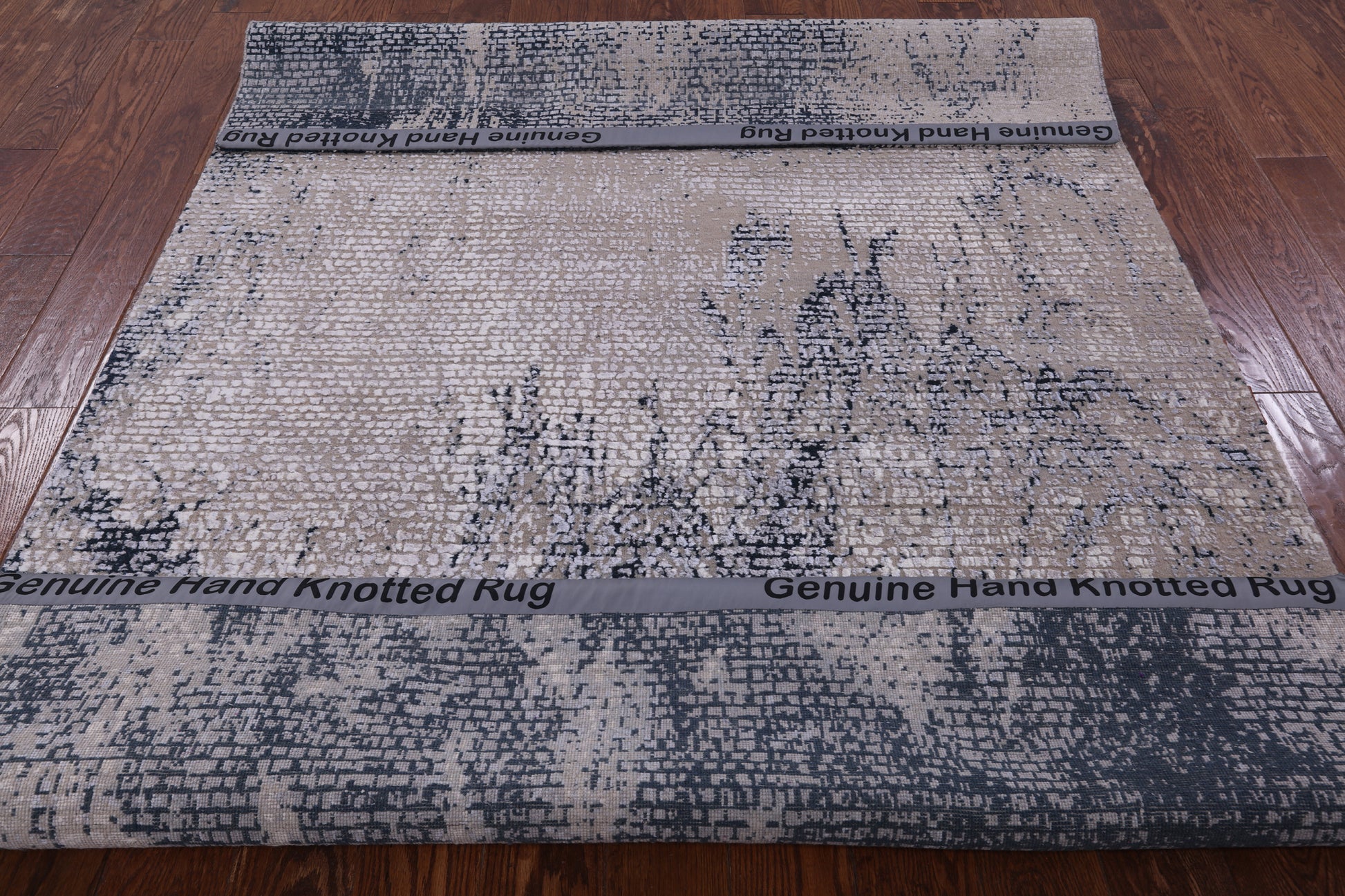 Modern Handmade Wool & Silk Rug - 5' 6" X 8' 1" - Golden Nile