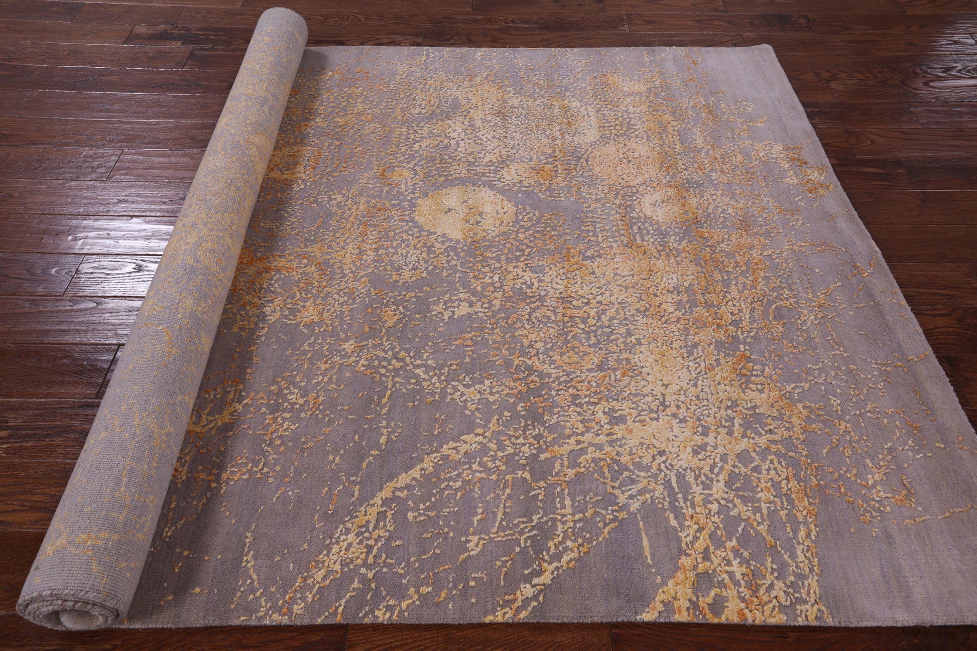 Modern Hand Knotted Wool & Silk Rug - 5' 7" X 8' 3" - Golden Nile