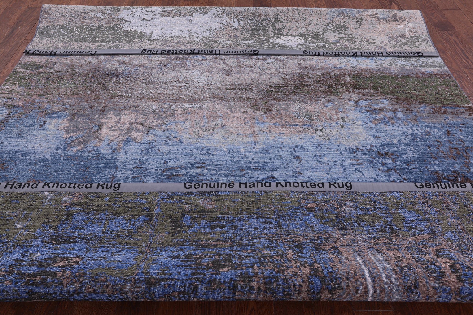 Modern Hand Knotted Wool & Silk Rug - 7' 11" X 10' 1" - Golden Nile