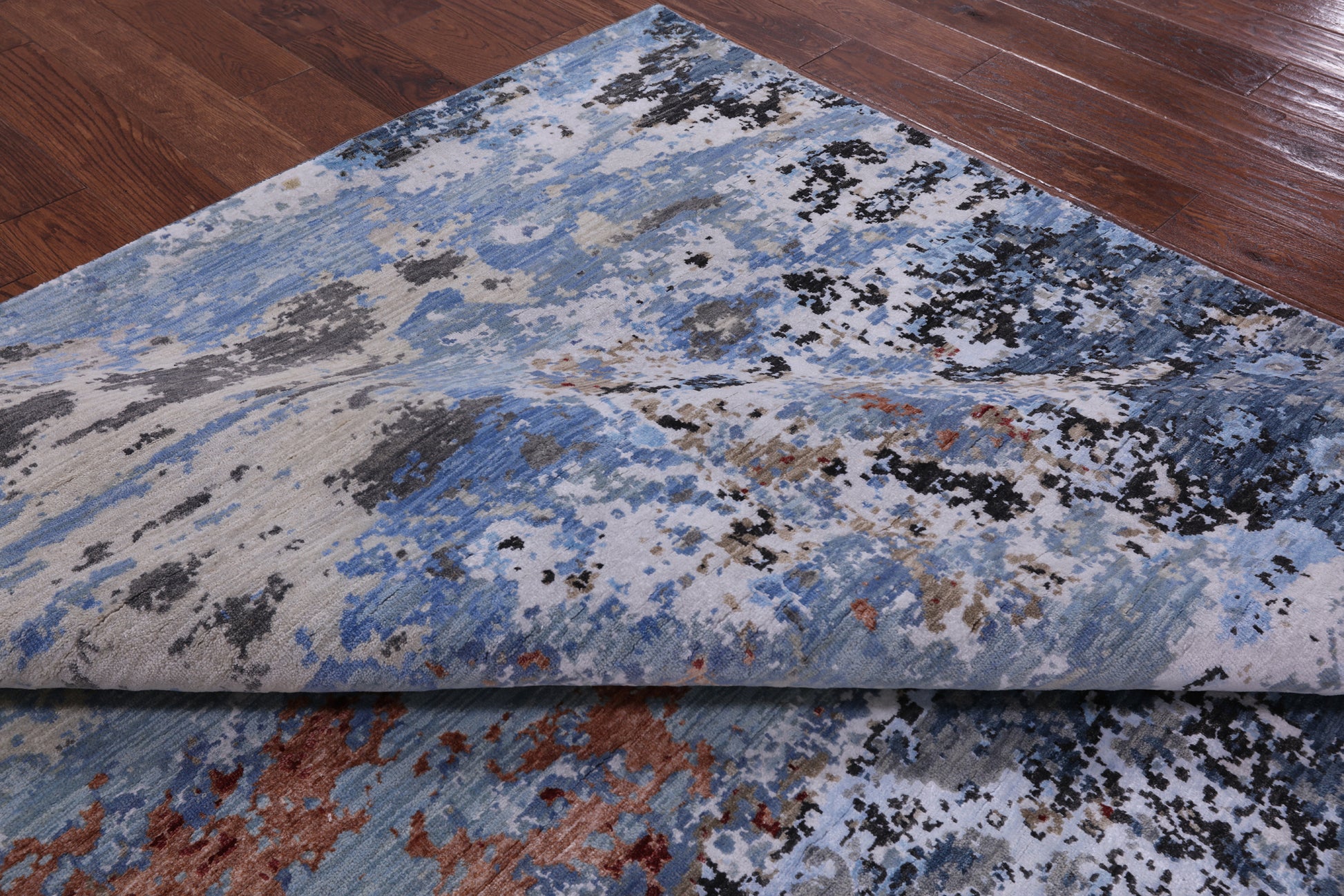 Modern Hand Knotted Wool & Silk Rug - 8' 0" X 10' 1" - Golden Nile