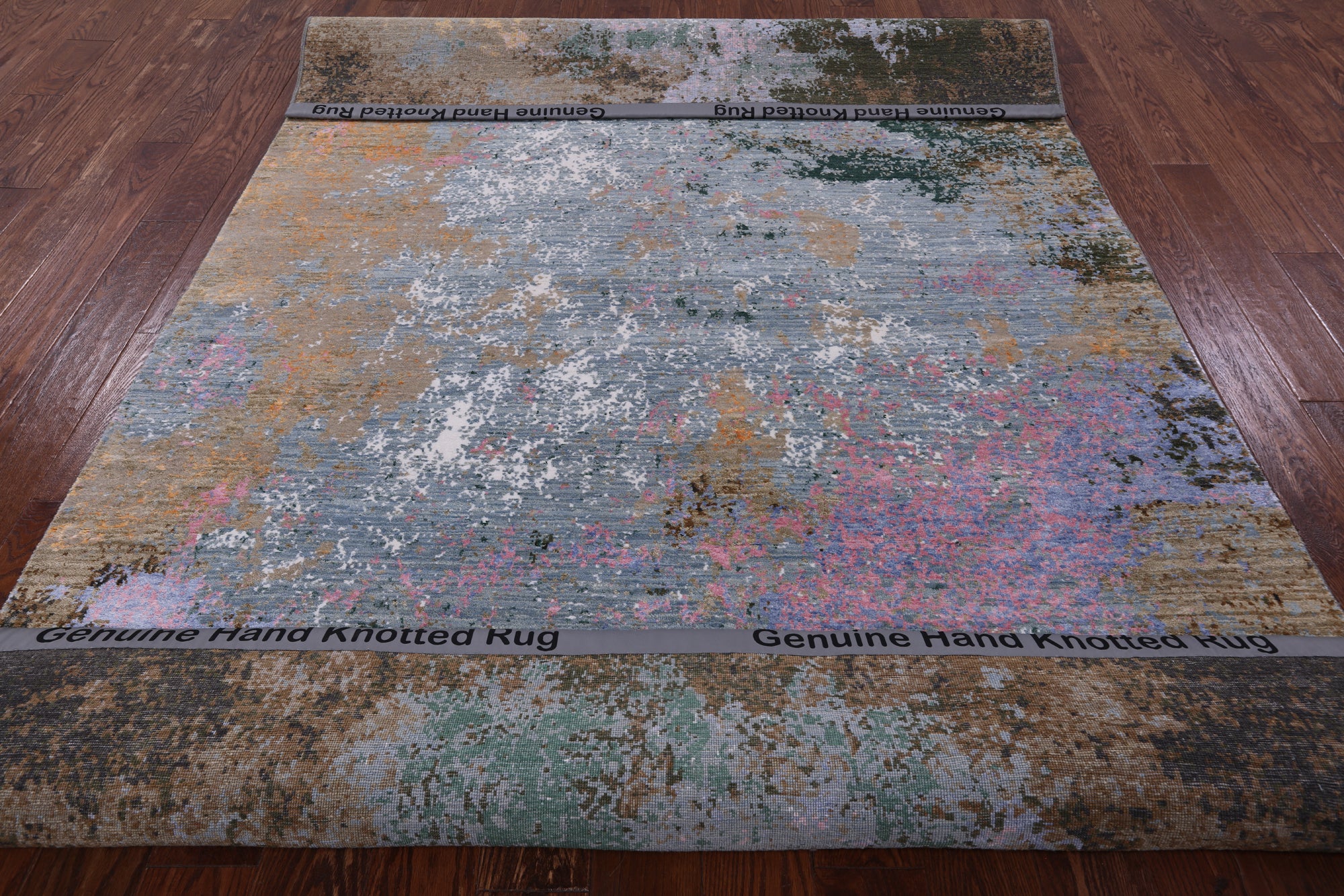 Modern Hand Knotted Wool & Silk Rug - 6' 1" X 9' 2" - Golden Nile