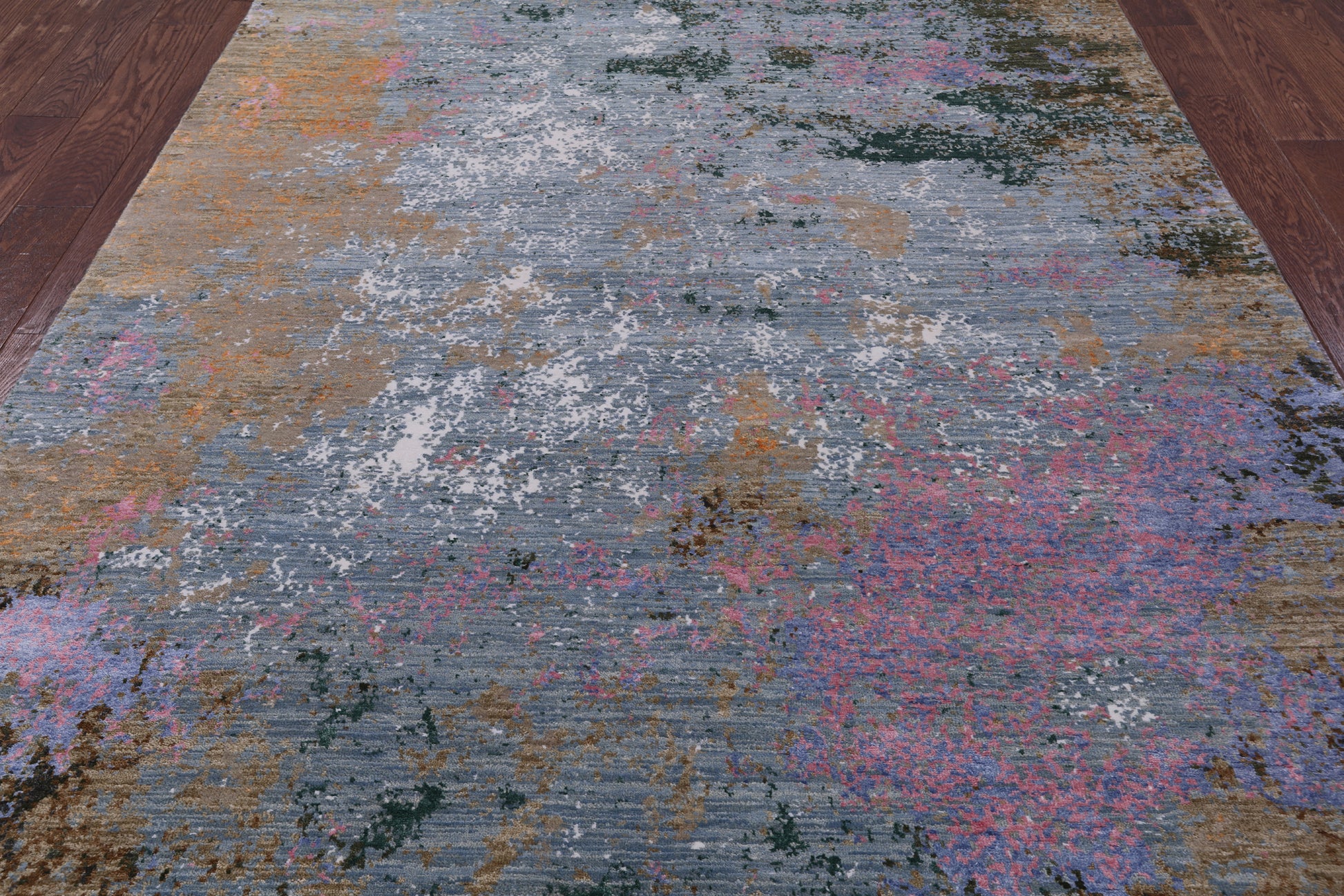 Modern Hand Knotted Wool & Silk Rug - 6' 1" X 9' 2" - Golden Nile