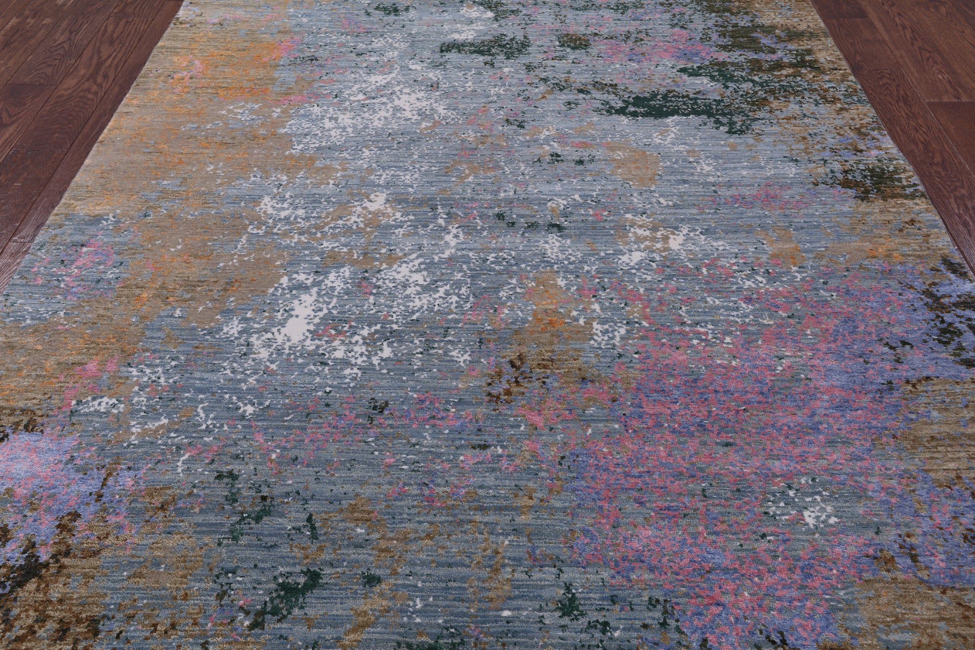 Modern Hand Knotted Wool & Silk Rug - 6' 1" X 9' 2" - Golden Nile