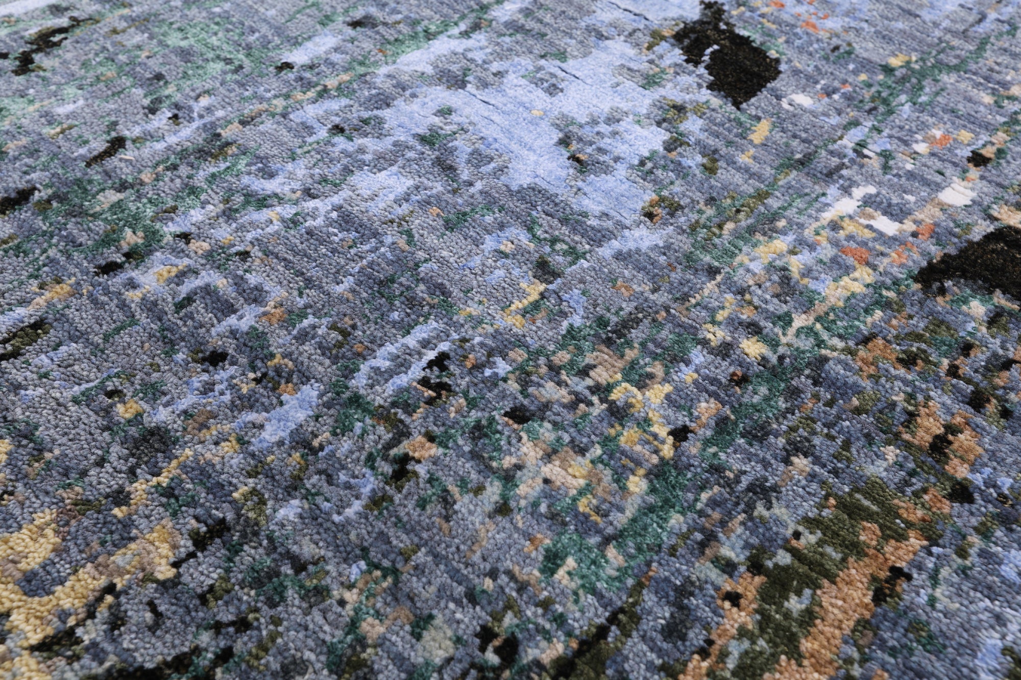 Modern Hand Knotted Wool & Silk Rug - 6' 1" X 9' 1" - Golden Nile