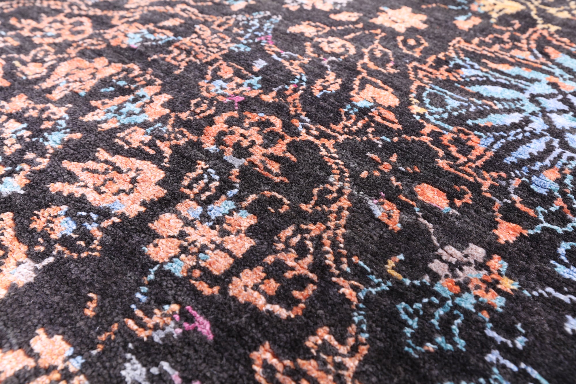 Black Modern Hand Knotted Wool & Silk Rug - 9' 0" X 12' 0" - Golden Nile