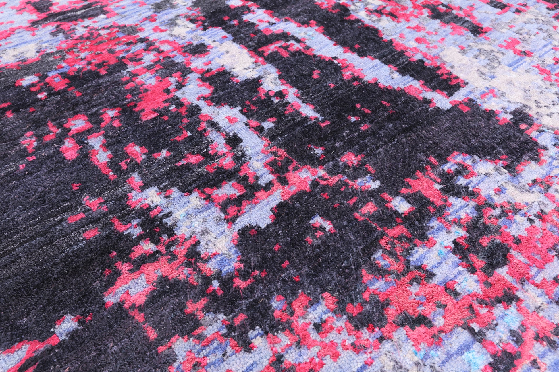 Modern Hand Knotted Wool & Silk Rug - 7' 11" X 10' 3" - Golden Nile