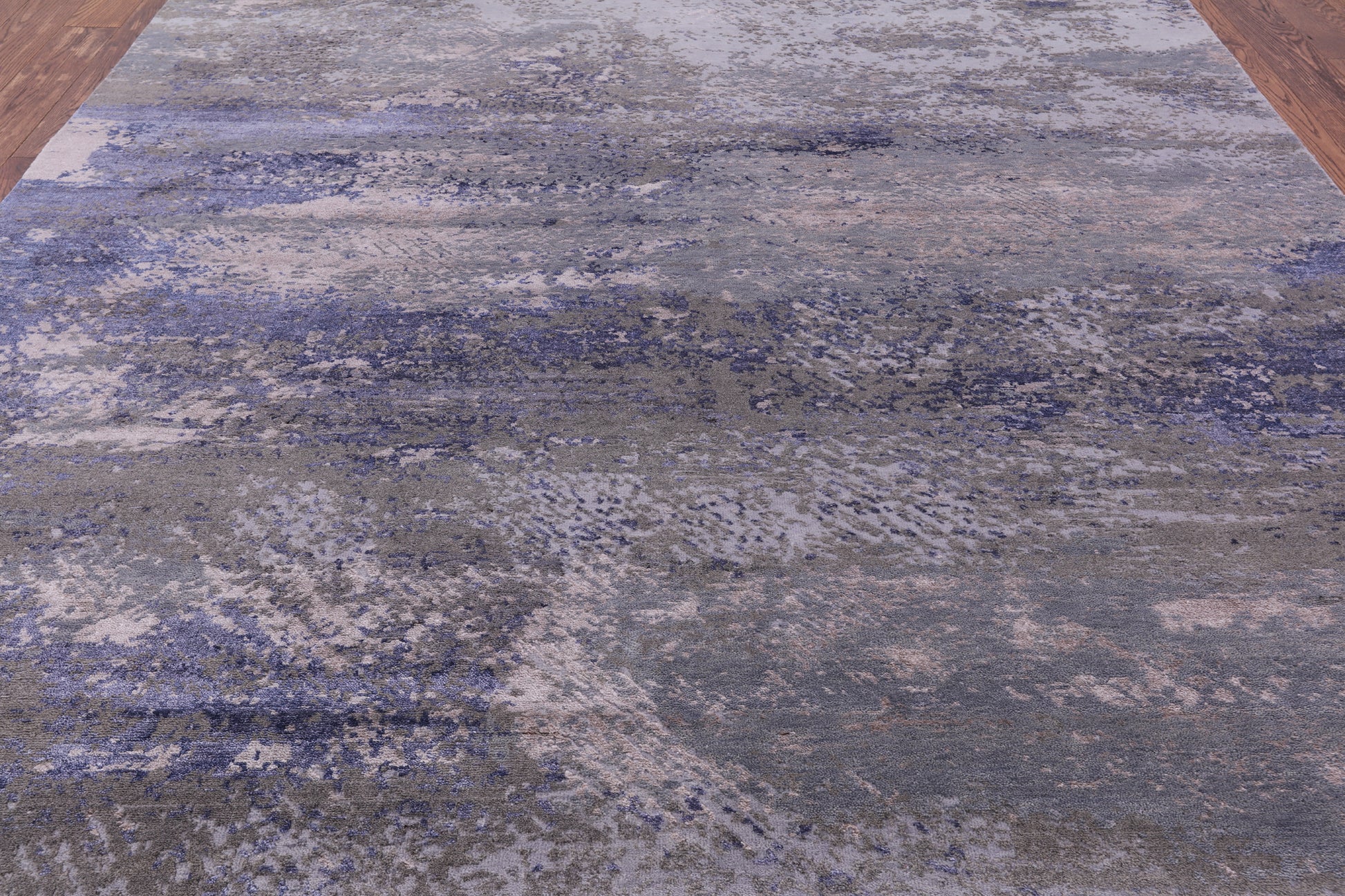 Modern Hand Knotted Wool & Silk Rug - 7' 11" X 10' 2" - Golden Nile