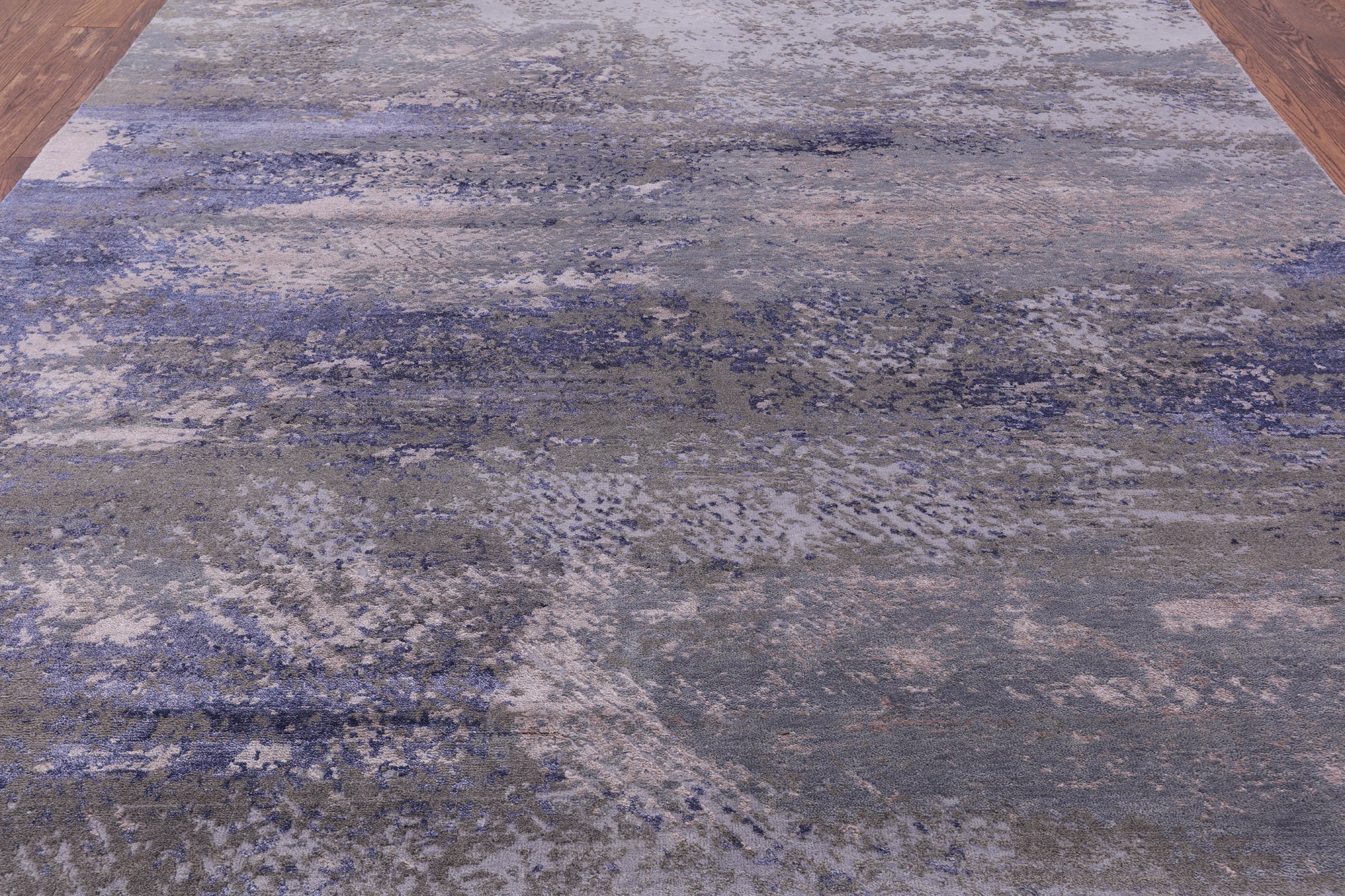 Modern Hand Knotted Wool & Silk Rug - 7' 11" X 10' 2" - Golden Nile