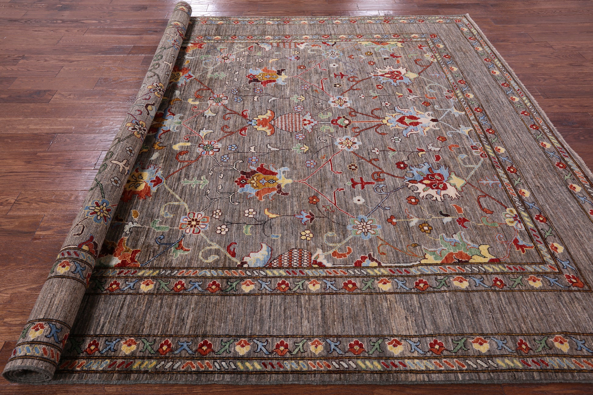 Peshawar Hand Knotted Wool Rug - 8' 0" X 9' 8" - Golden Nile