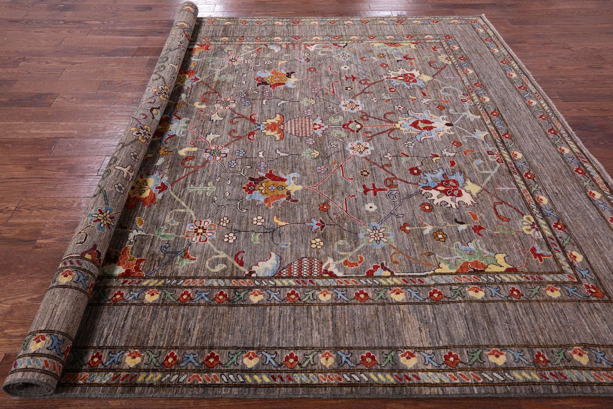 Peshawar Hand Knotted Wool Rug - 8' 0" X 9' 8" - Golden Nile