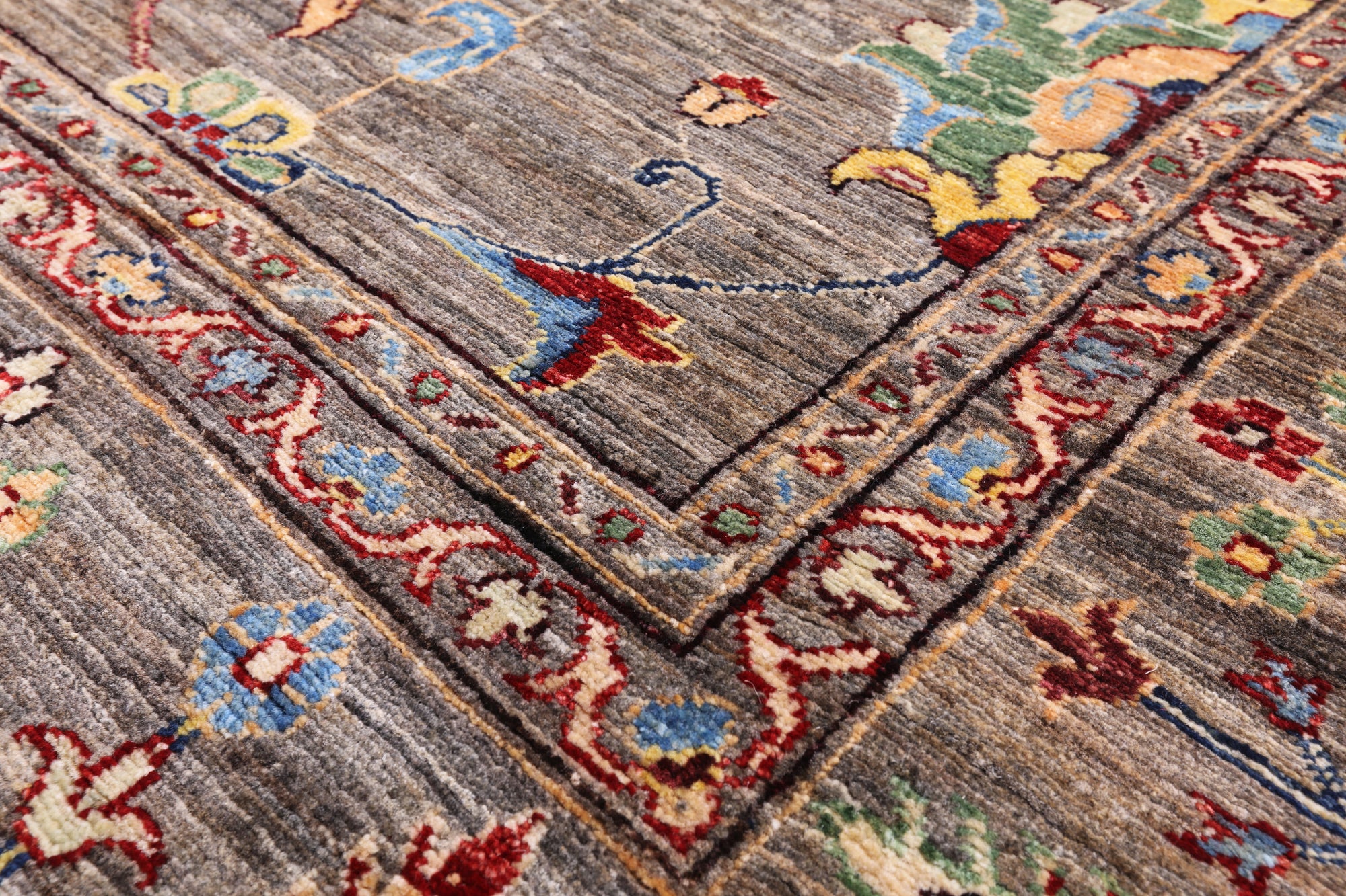 Peshawar Hand Knotted Wool Rug - 8' 0" X 10' 0" - Golden Nile
