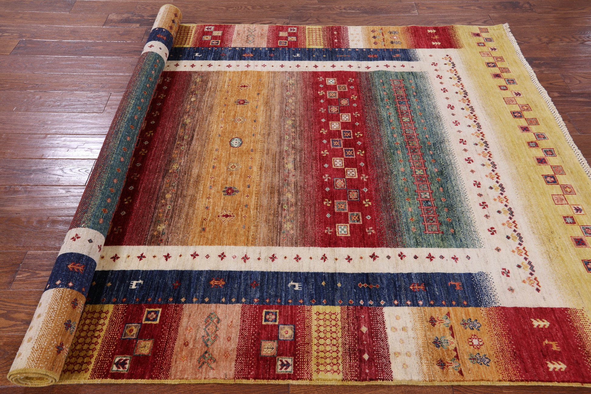 Persian Tribal Gabbeh Handmade Wool Rug - 5' 6" X 7' 10" - Golden Nile