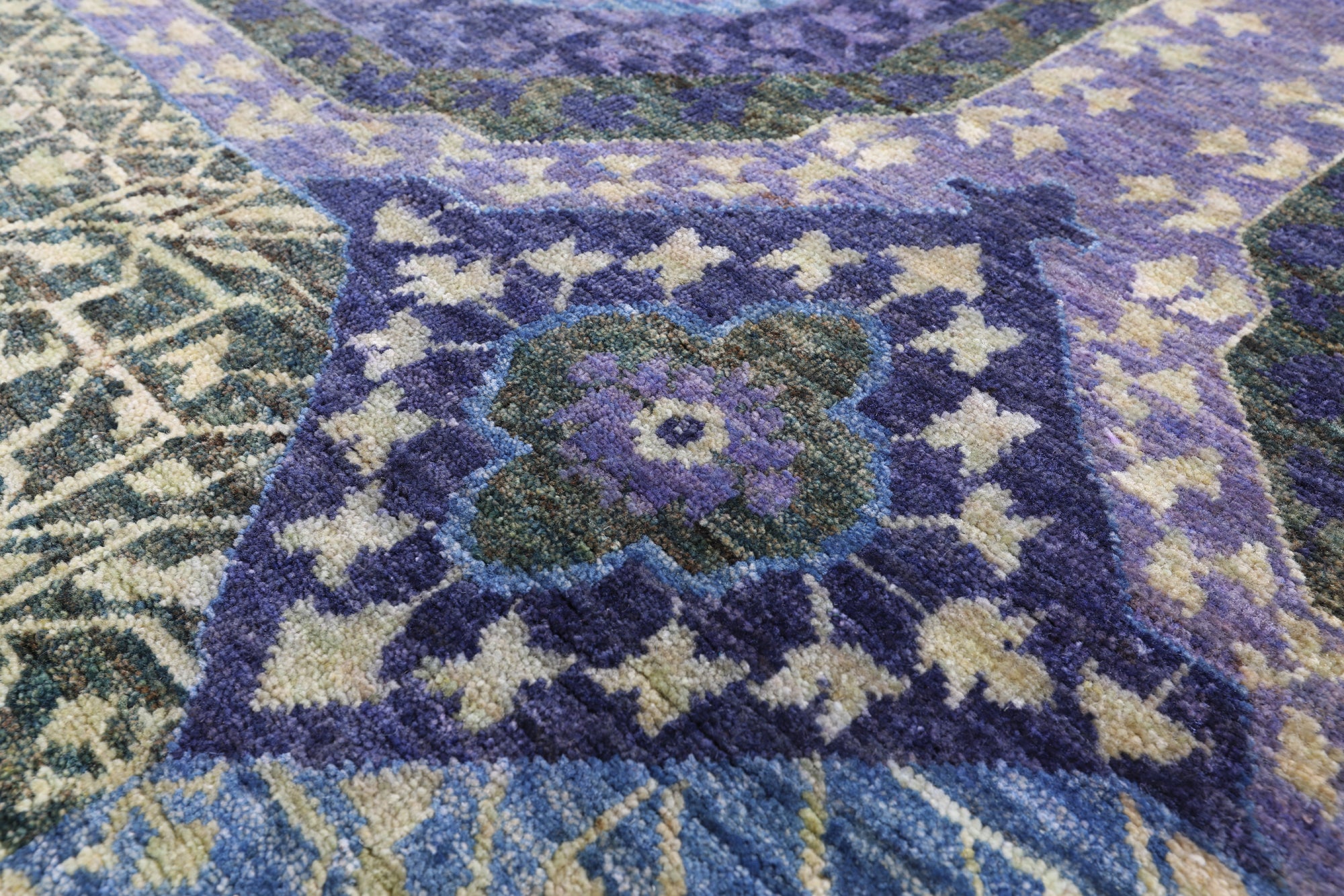 Geometric Persian Mamluk Hand Knotted Wool Rug - 8' 10" X 12' 6" - Golden Nile