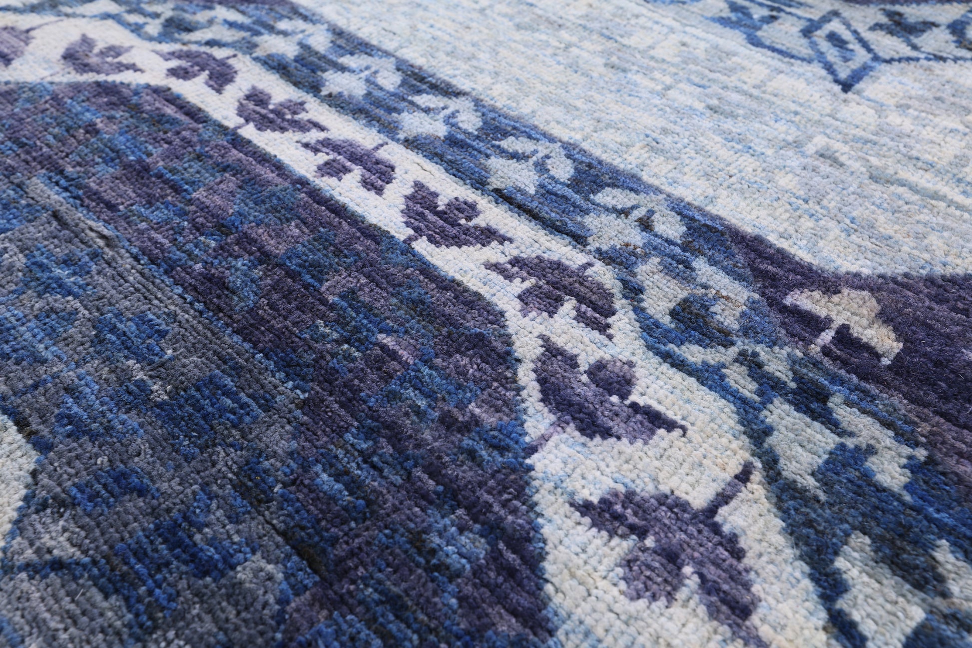 Geometric Persian Mamluk Hand Knotted Wool Rug - 7' 9" X 9' 8" - Golden Nile