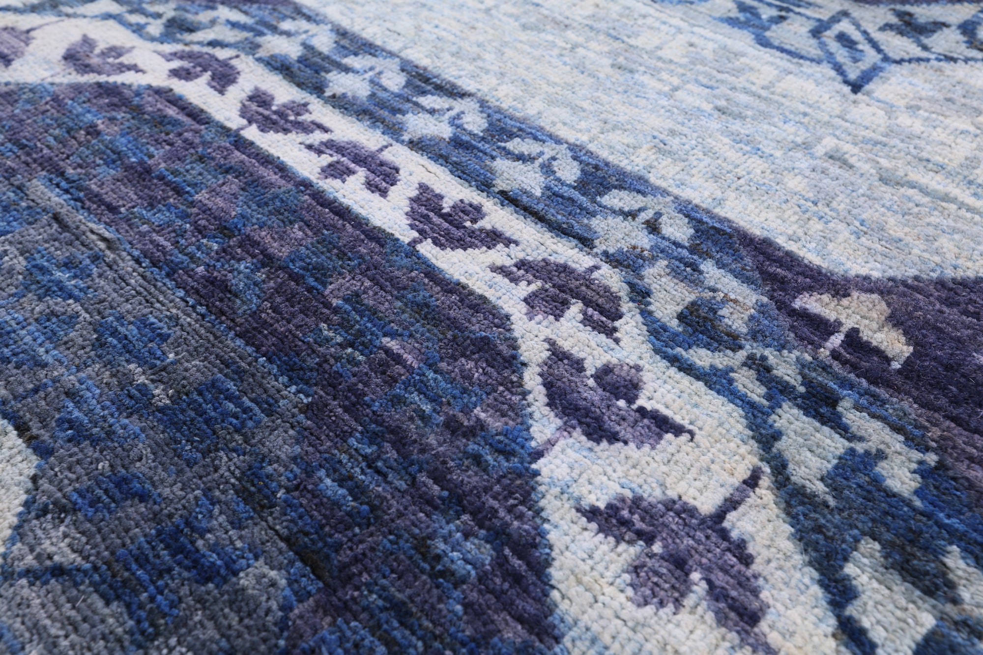 Geometric Persian Mamluk Hand Knotted Wool Rug - 7' 9" X 9' 8" - Golden Nile