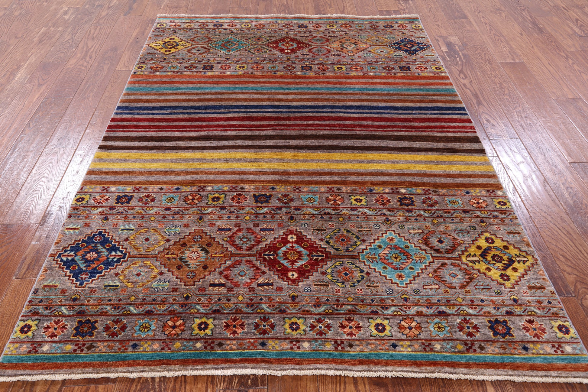 Khorjin Persian Gabbeh Hand Knotted Wool Rug - 5' 1" X 6' 8" - Golden Nile
