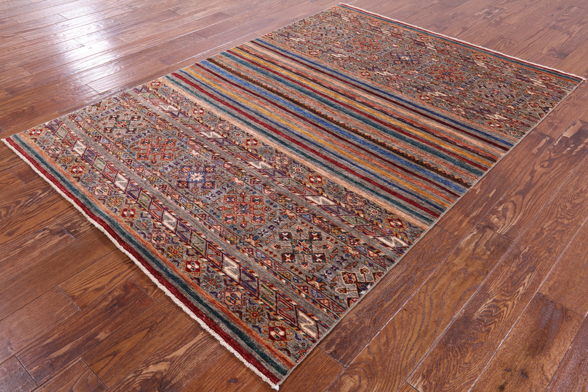 Khorjin Persian Gabbeh Handmade Wool Rug - 4' 11" X 6' 11" - Golden Nile