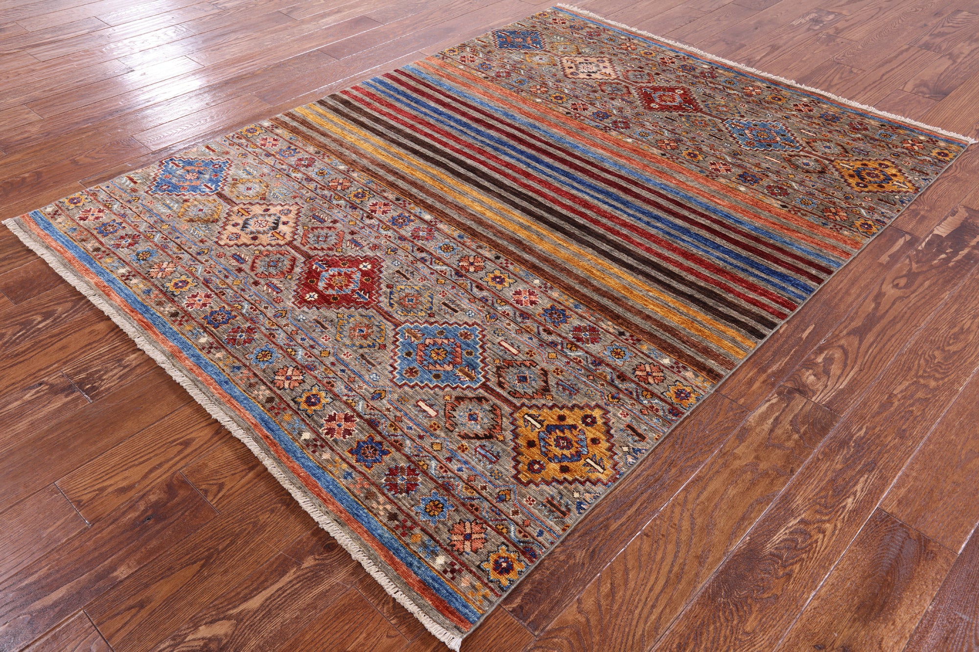 Khorjin Persian Gabbeh Handmade Wool Rug - 5' 0" X 6' 6" - Golden Nile