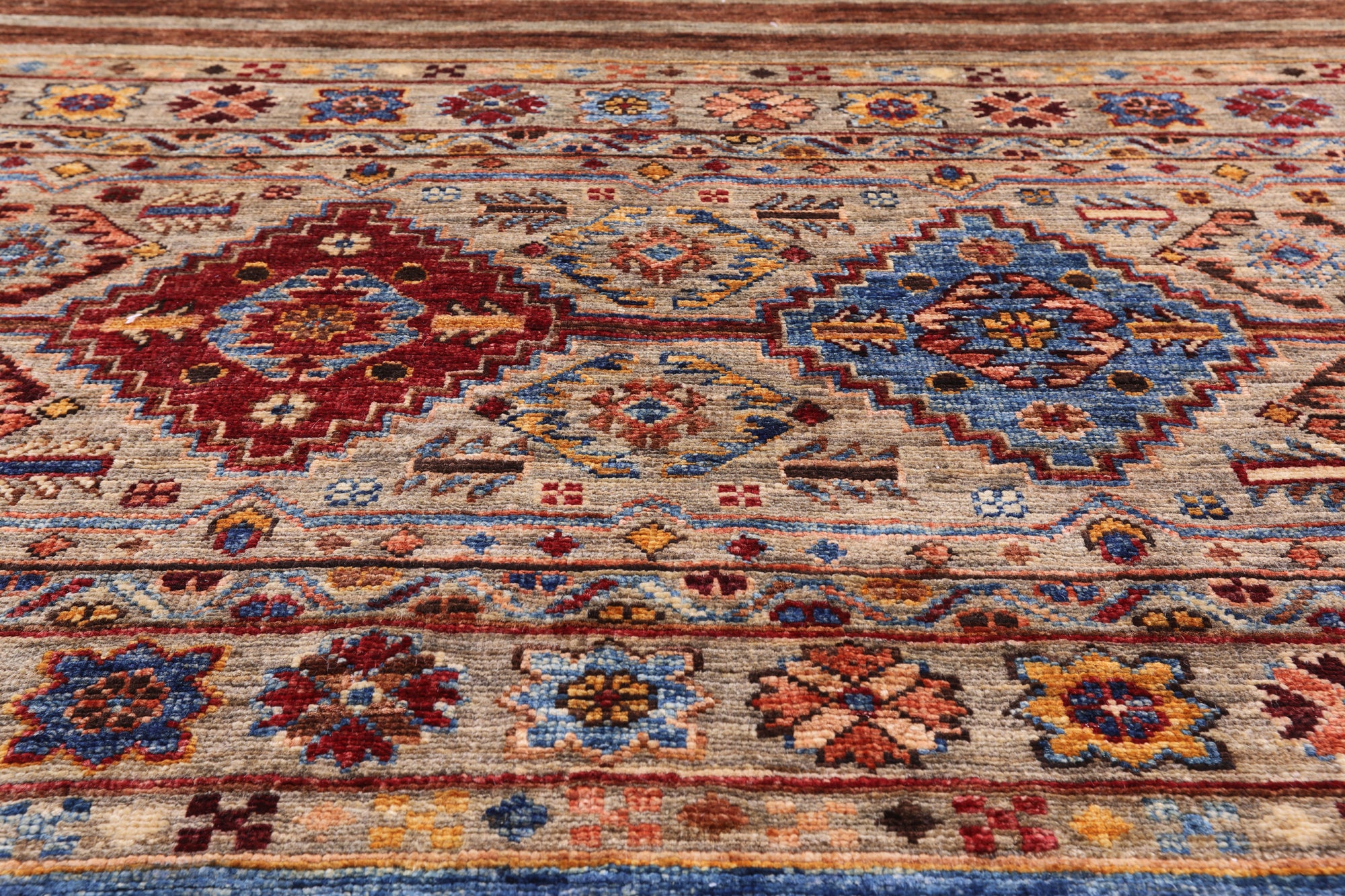 Khorjin Persian Gabbeh Handmade Wool Rug - 6' 6" X 9' 7" - Golden Nile