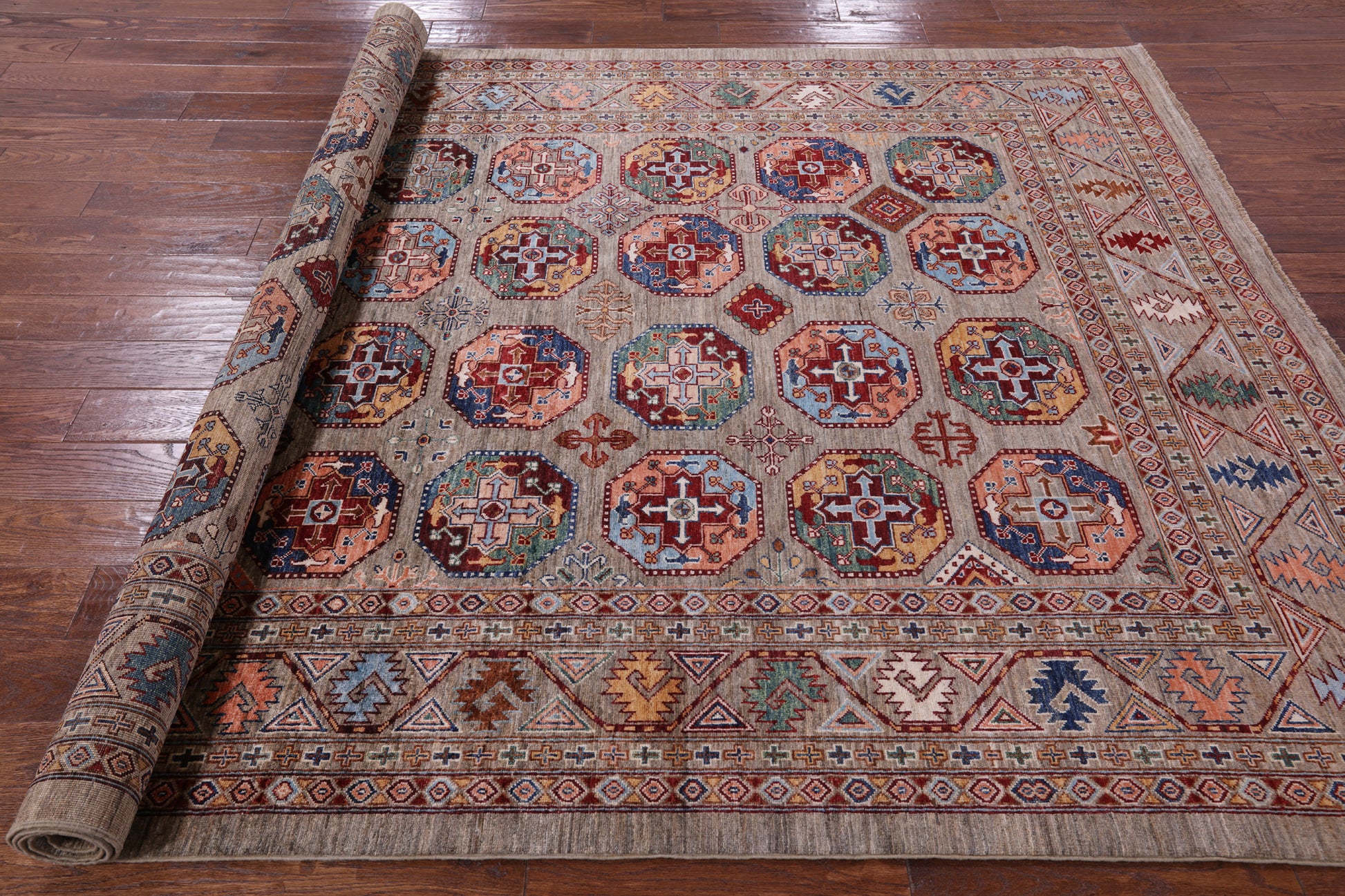 Turkmen Ersari Handmade Wool Rug - 6' 9" X 10' 2" - Golden Nile