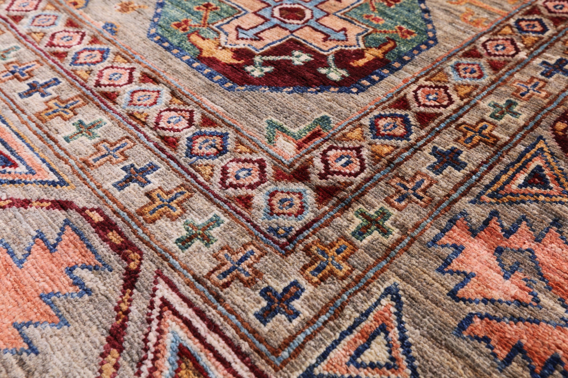 Turkmen Ersari Handmade Wool Rug - 6' 9" X 10' 2" - Golden Nile