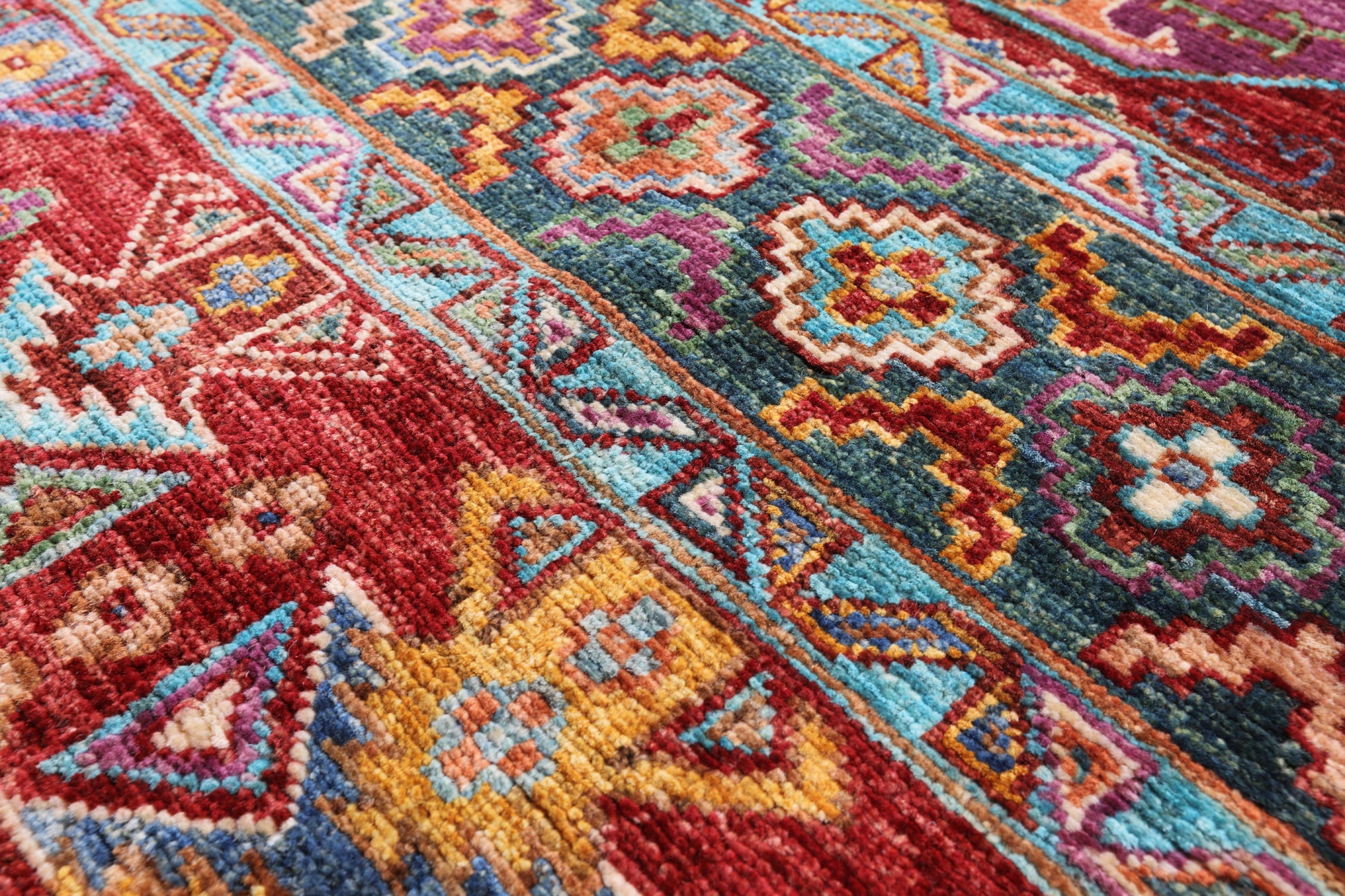 Turkmen Ersari Hand Knotted Wool Rug - 5' 7" X 7' 6" - Golden Nile