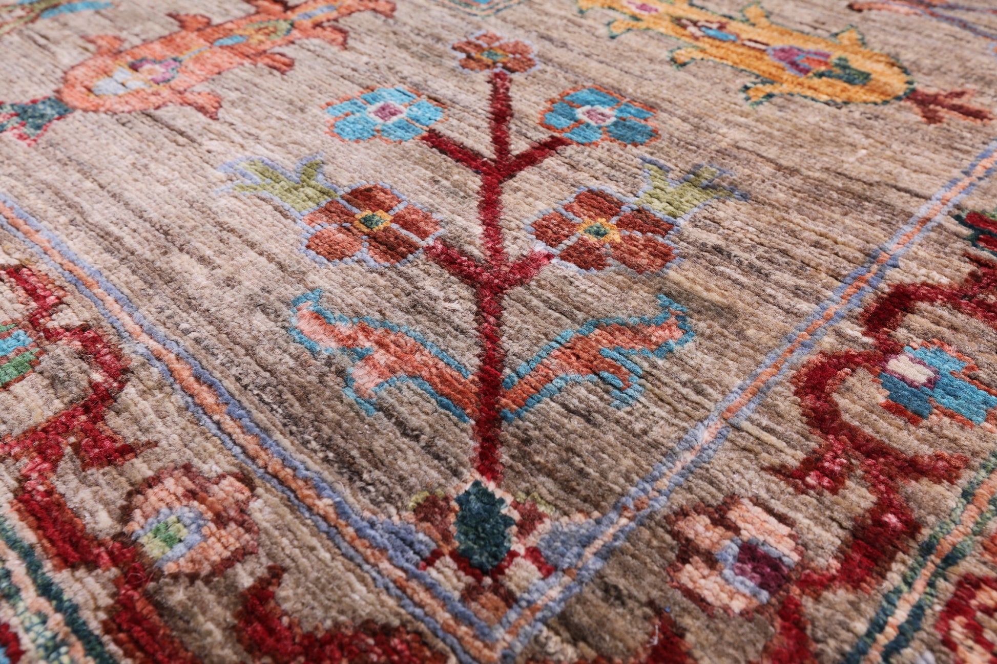 Peshawar Hand Knotted Wool Rug - 9' 4" X 12' 0" - Golden Nile