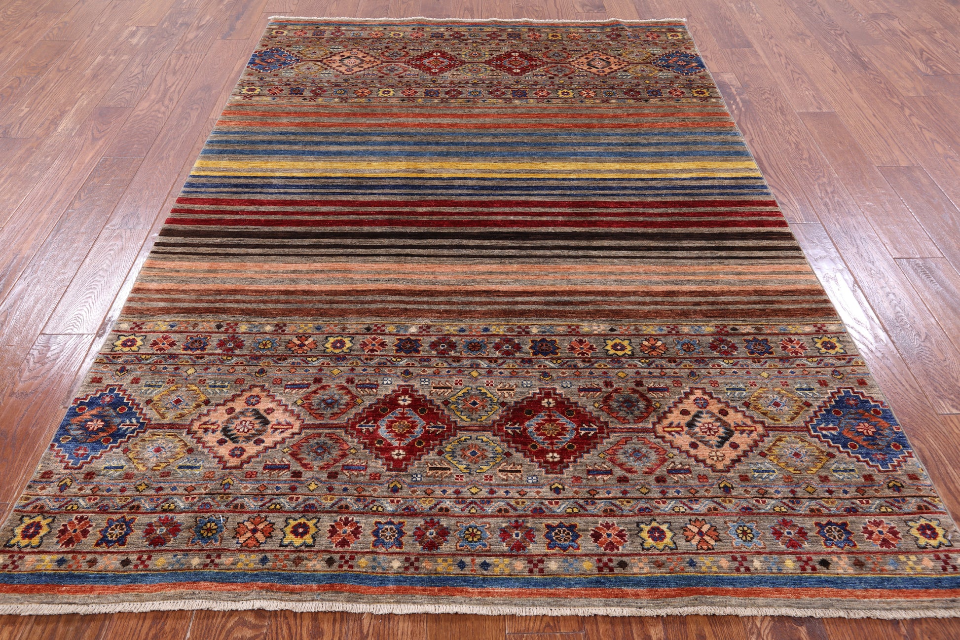Khorjin Persian Gabbeh Hand Knotted Wool Rug - 5' 5" X 7' 8" - Golden Nile