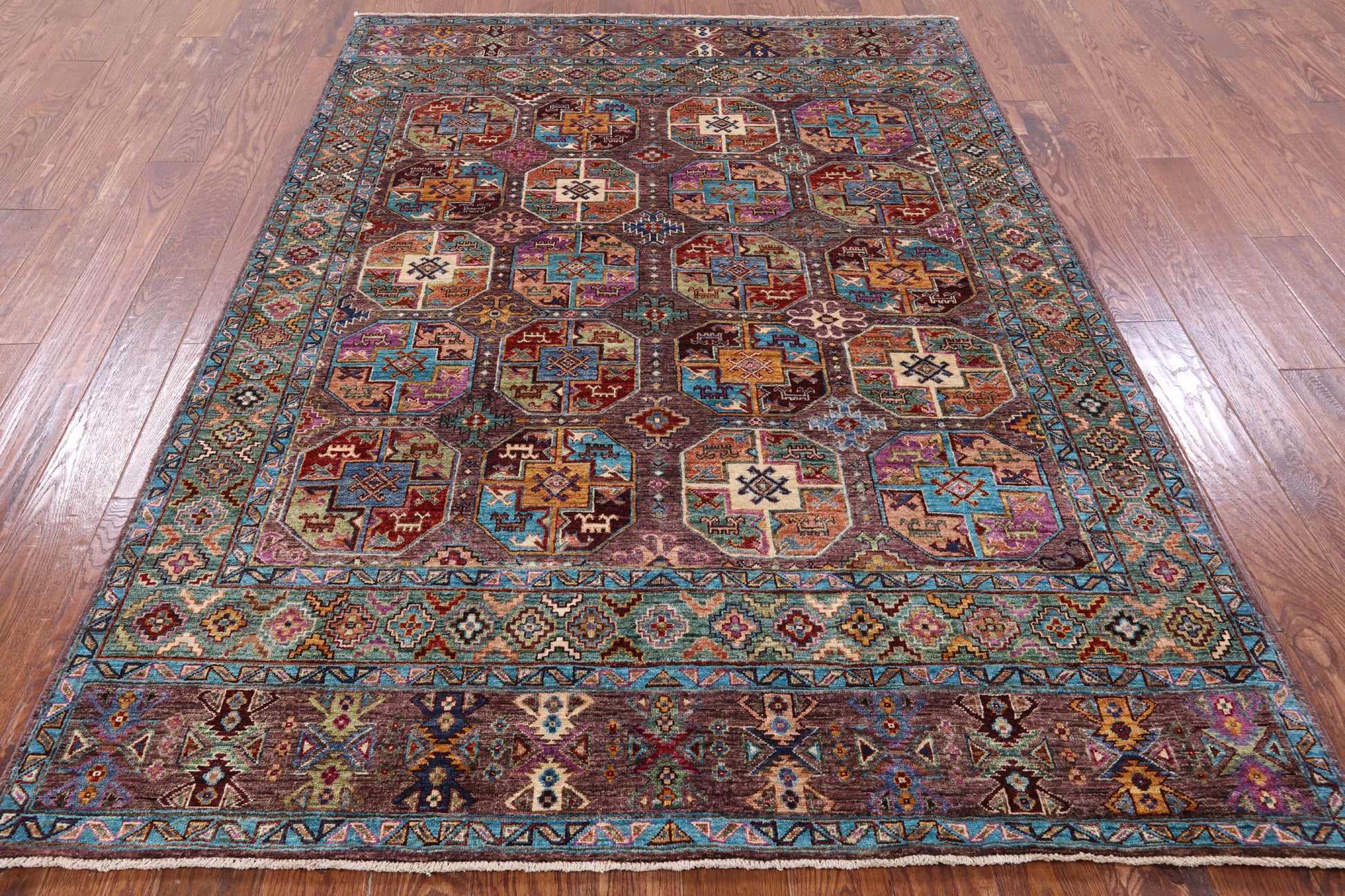 Turkmen Ersari Hand Knotted Wool Rug - 5' 8" X 7' 10" - Golden Nile