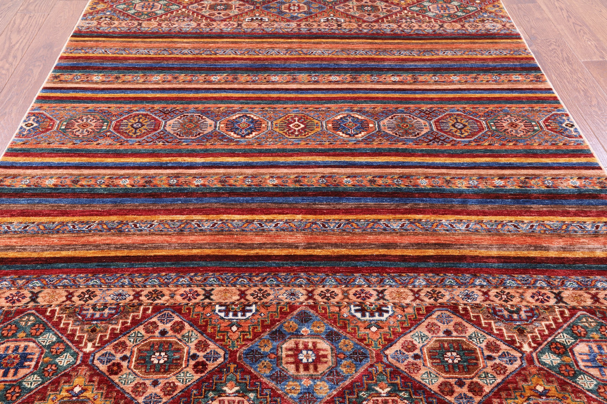 Khorjin Persian Gabbeh Handmade Wool Rug - 5' 9" X 7' 7" - Golden Nile