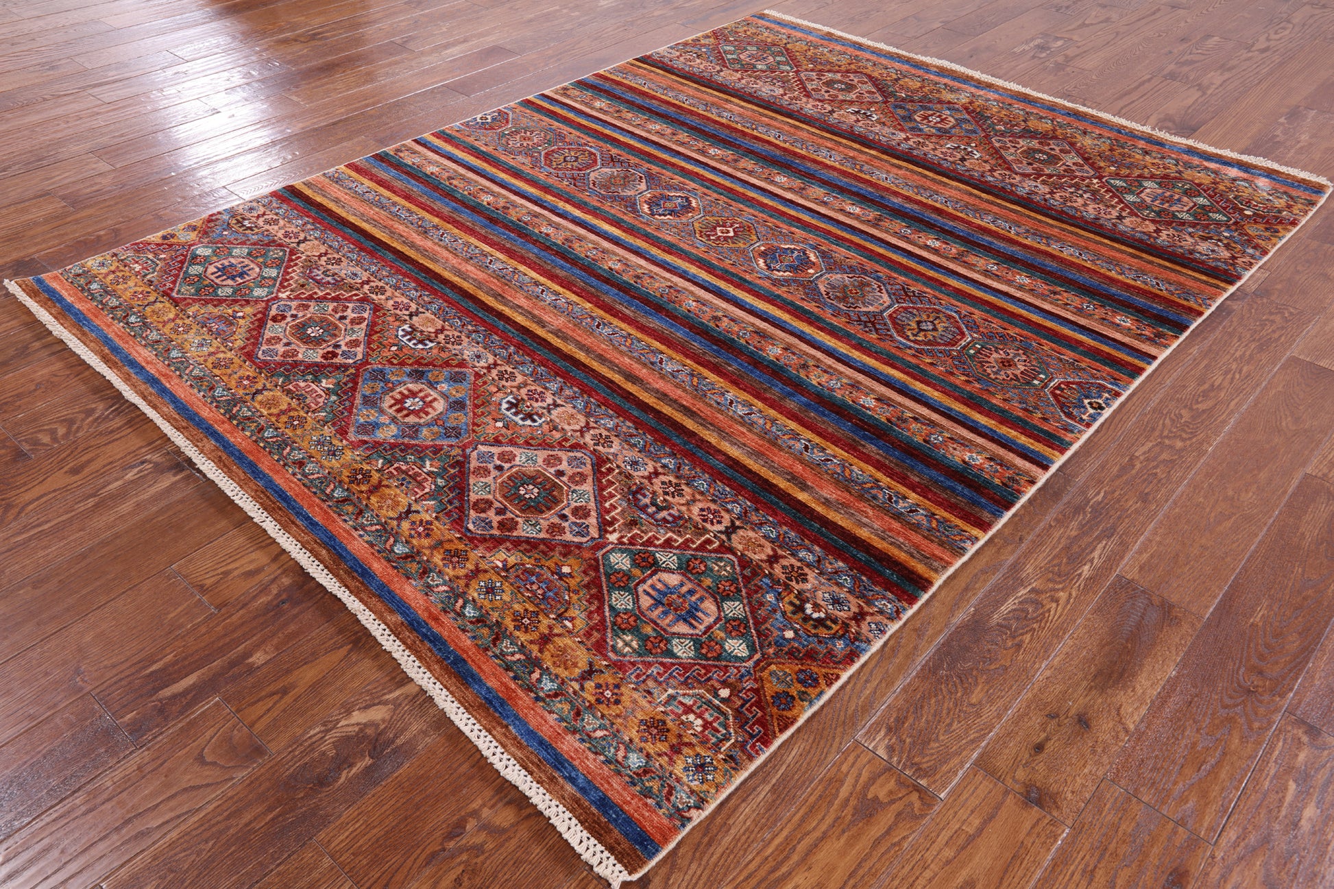 Khorjin Persian Gabbeh Handmade Wool Rug - 5' 9" X 7' 7" - Golden Nile