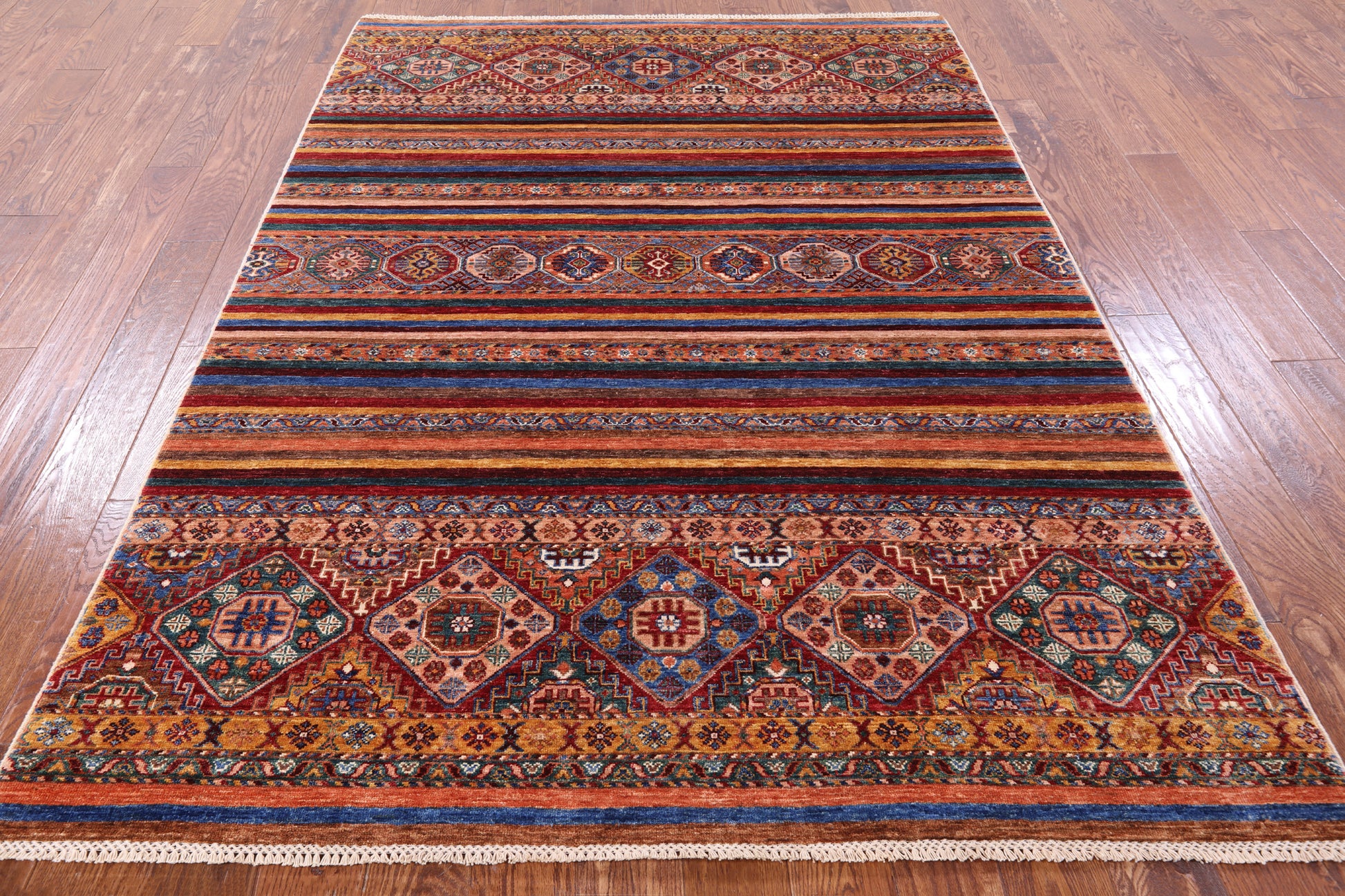 Khorjin Persian Gabbeh Handmade Wool Rug - 5' 7" X 7' 10" - Golden Nile