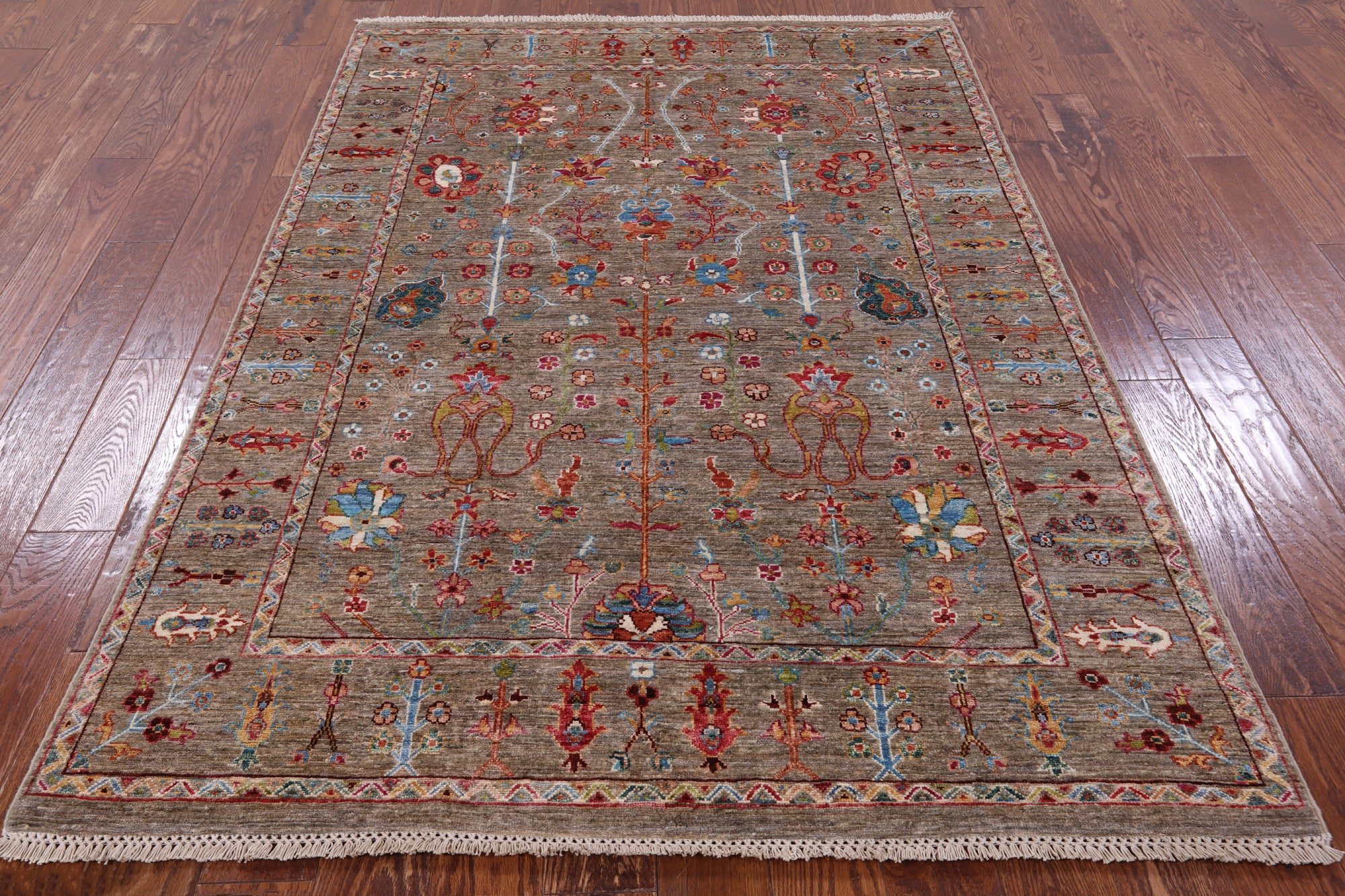 Peshawar Handmade Wool Rug - 4' 11" X 7' 1" - Golden Nile