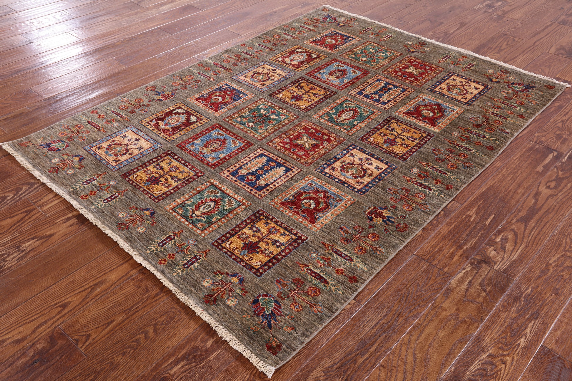Tribal Gabbeh Hand Knotted Wool Rug - 4' 4" X 5' 10" - Golden Nile