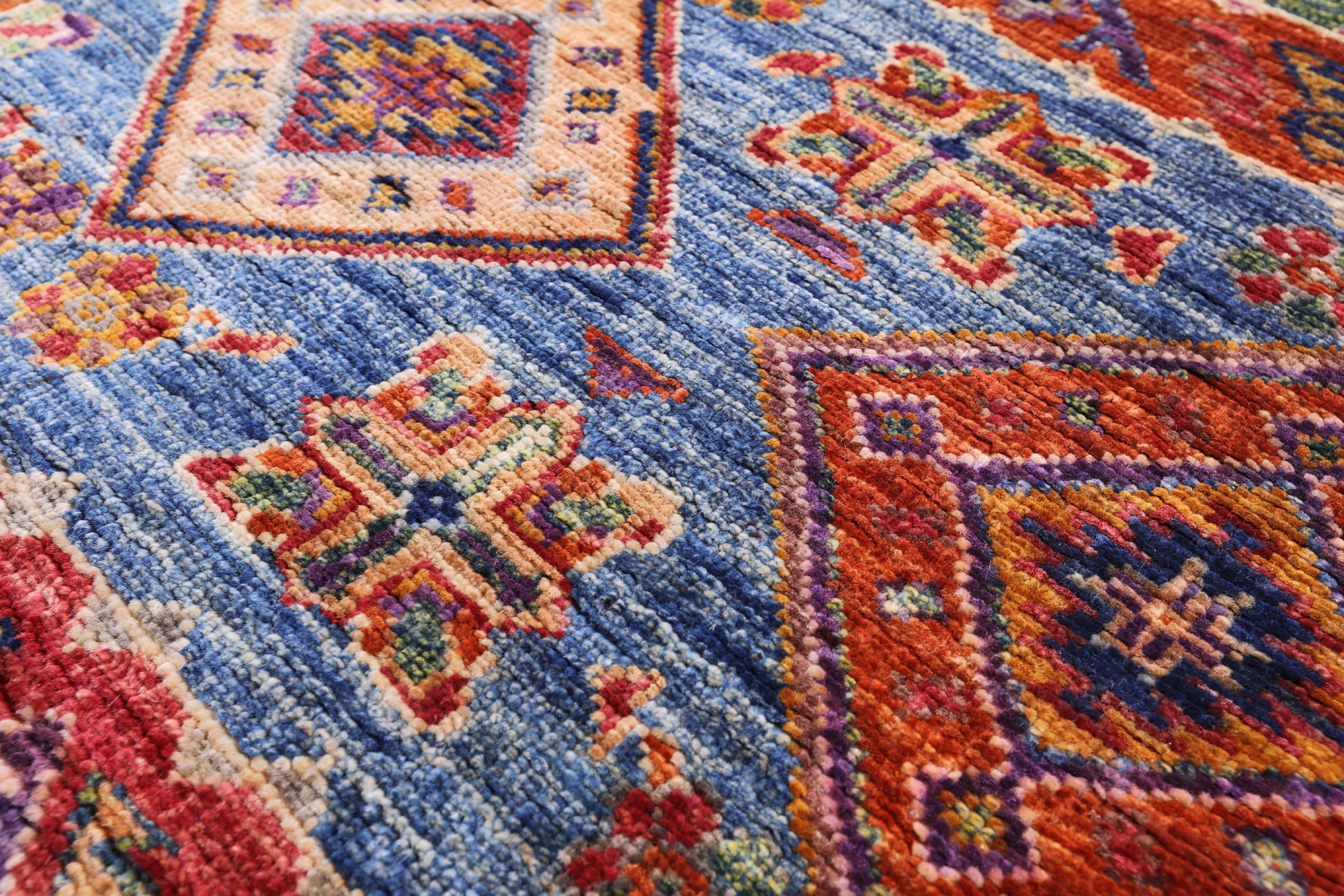 Khorjin Persian Gabbeh Handmade Wool Rug - 4' 1" X 5' 7" - Golden Nile