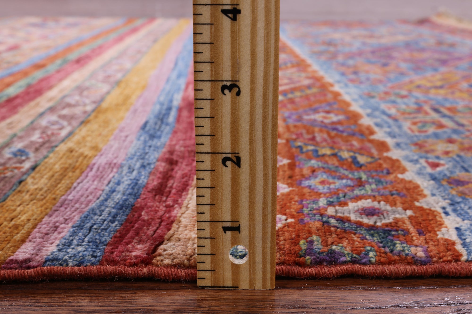 Khorjin Persian Gabbeh Handmade Wool Rug - 4' 1" X 5' 7" - Golden Nile